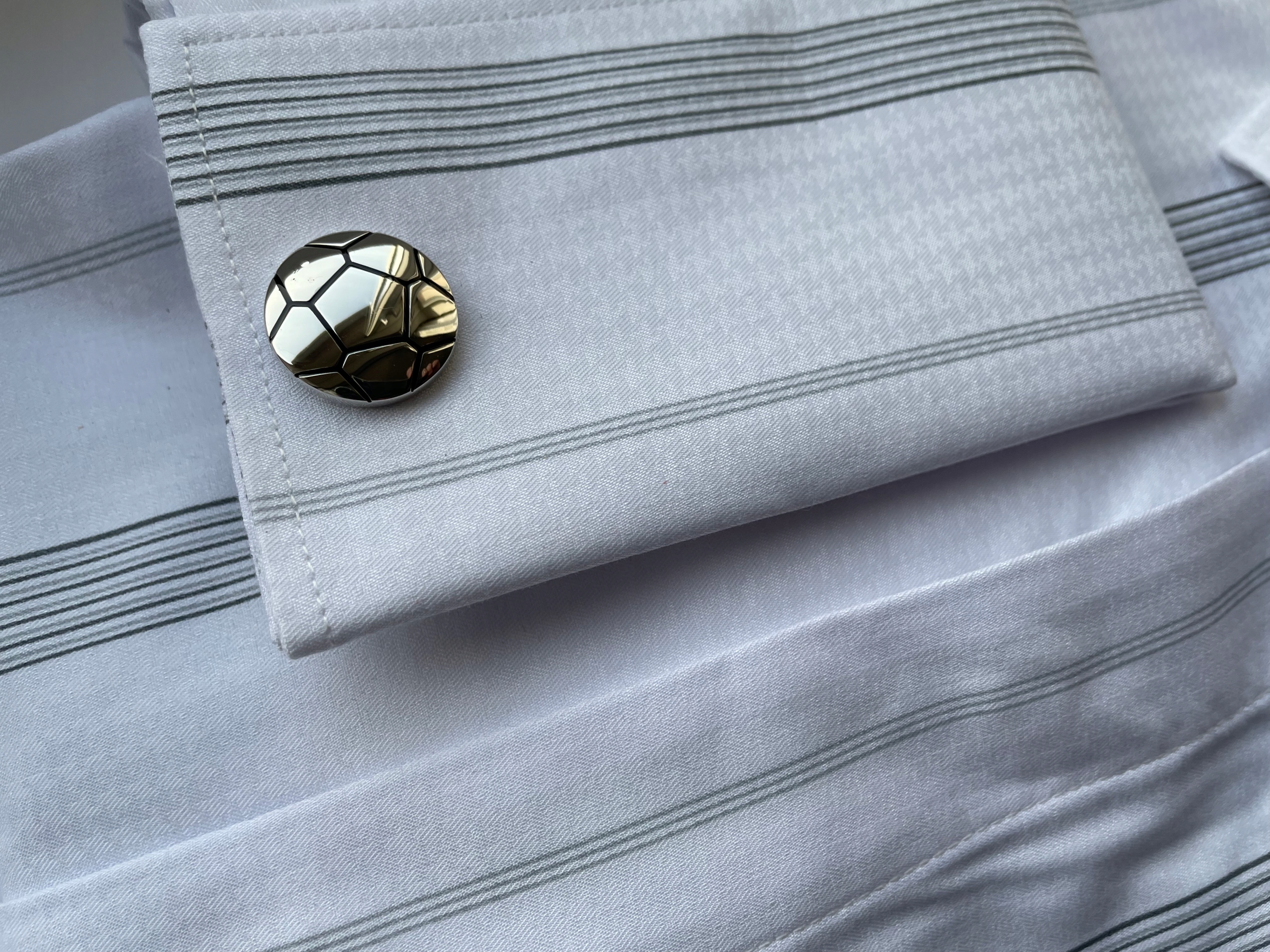 Stylové elegantní manžetové knoflíčky Exc Stříbrný Míč chromované