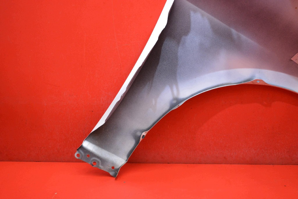 fender left front front 040 TOYOTA COROLLA E21 18-25