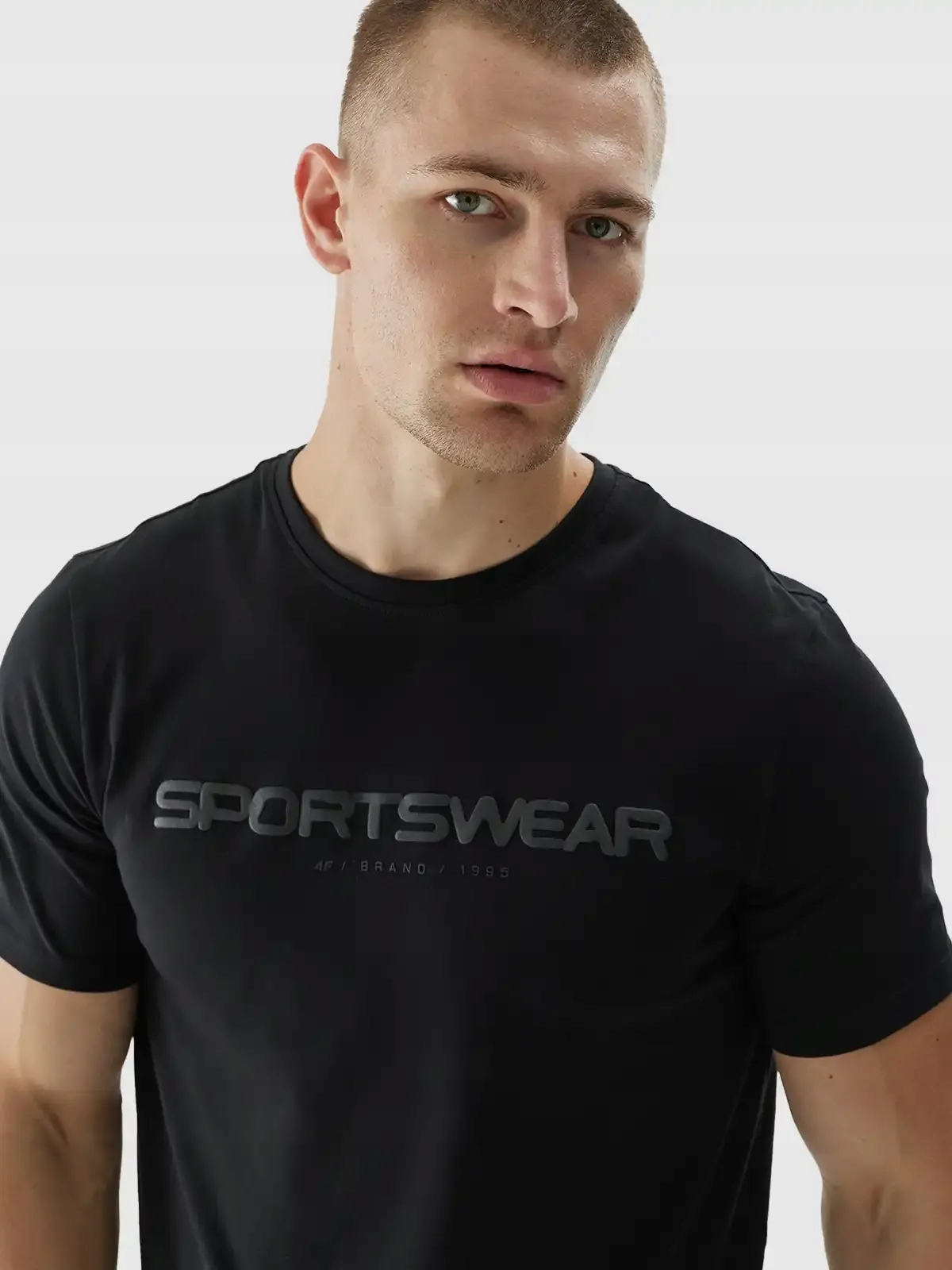 KOSZULKA MĘSKA 4F T-SHIRT SPORTOWY BAWEŁNIANY CASUAL AW24M1586 Dekolt okrągły