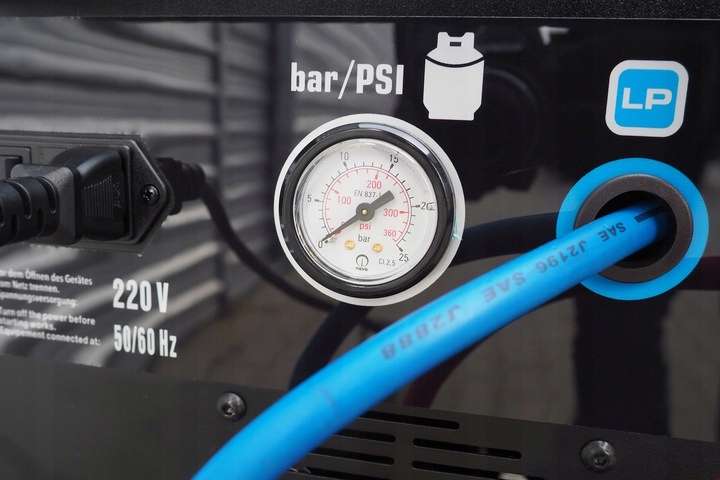 Fa0fce264a7a81cff3575470d893