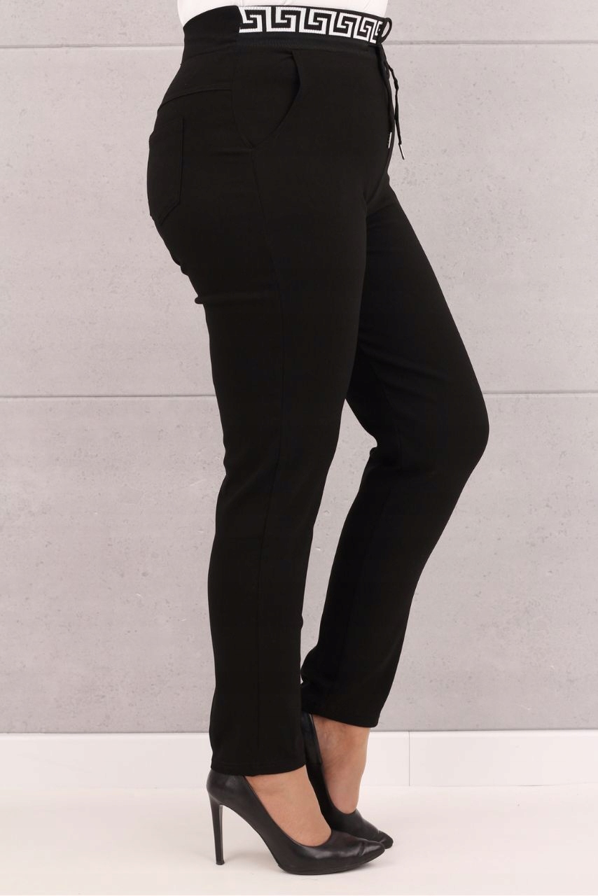 SPODNIE NA GUMCE DAMSKIE WYSOKI STAN ELASTYCZNE PROSTE DUŻE ROZMIARY Marka FEMIMODA