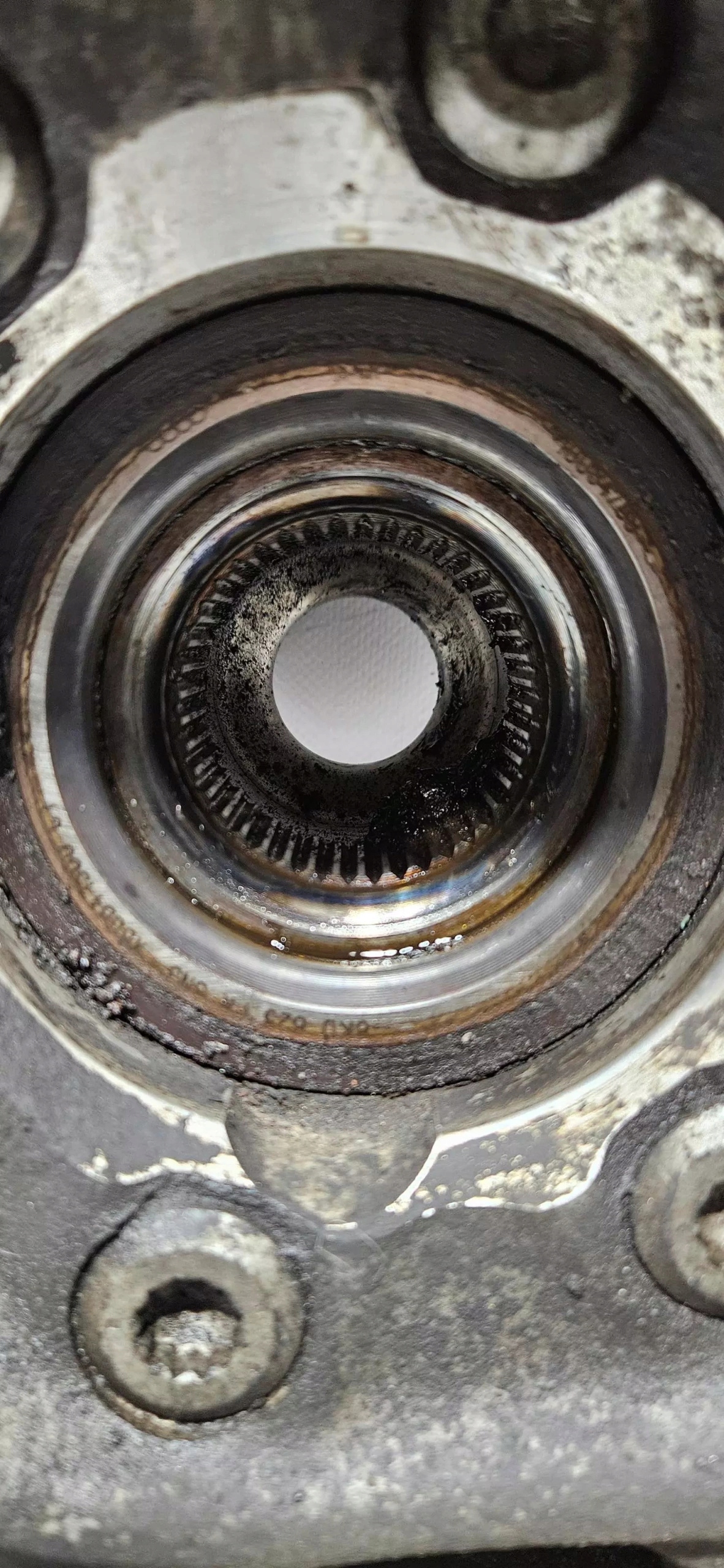 otoč čepu pravý předek AUDI Q5 8R0 08-16