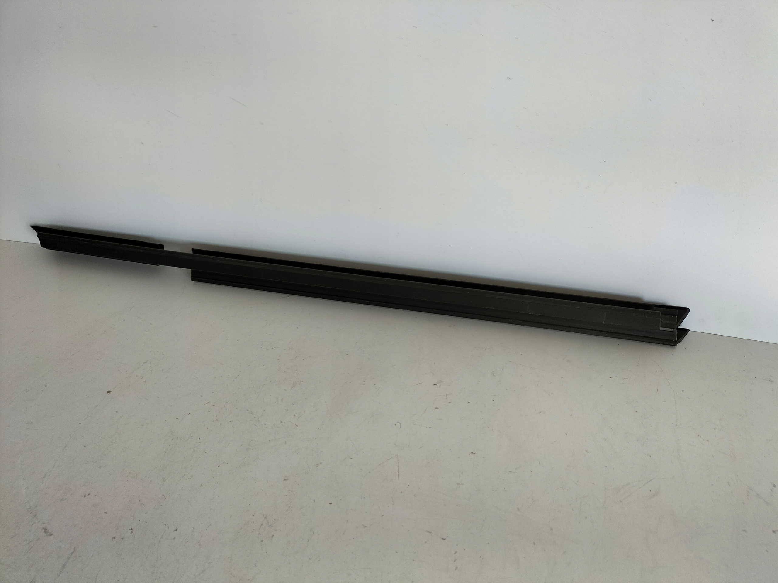 moulding dust door rear part left BMW 3 G20 G21 19
