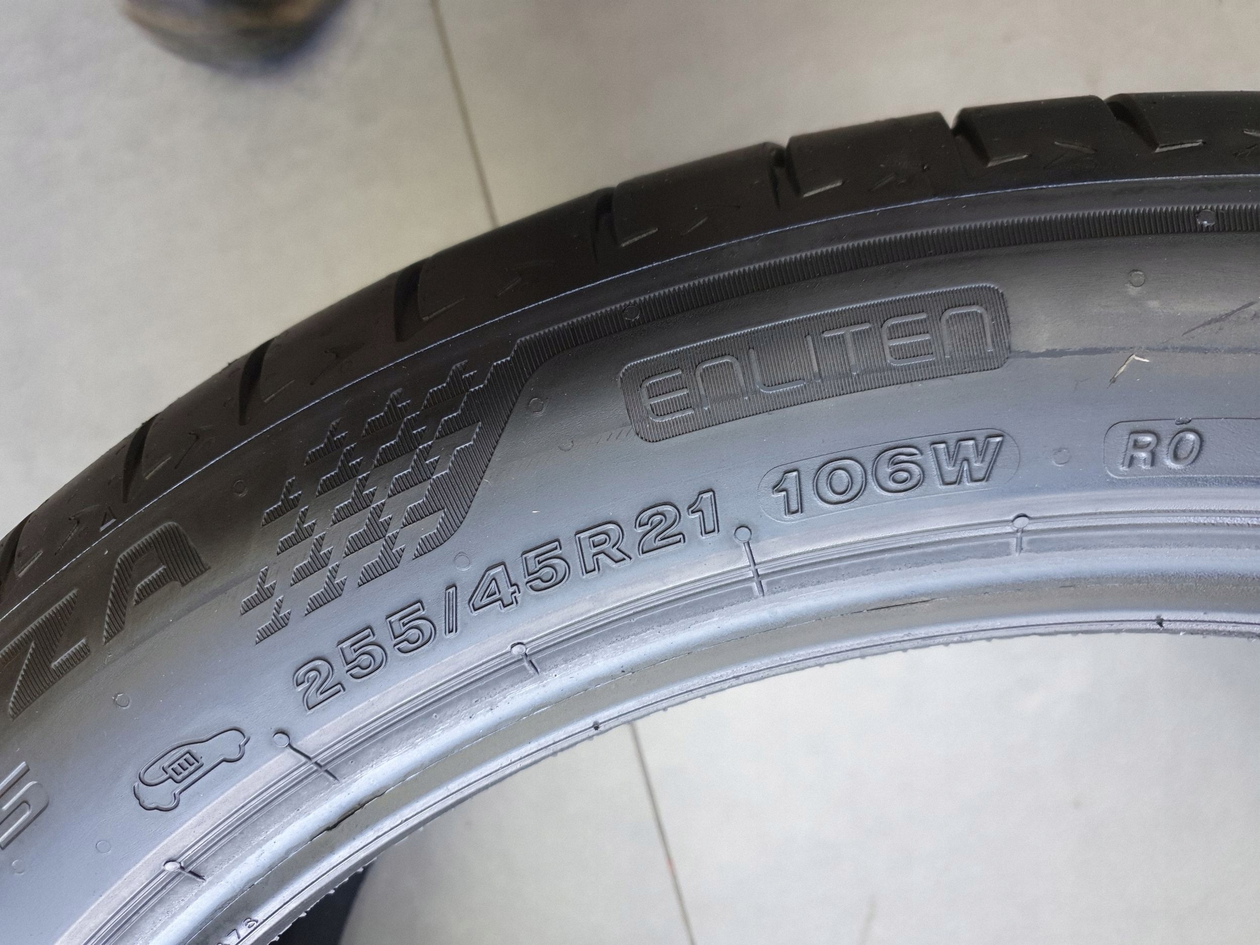 1x tyre summer 285/40 R21 BRIDGESTONE TURANZA 109W 27/2025