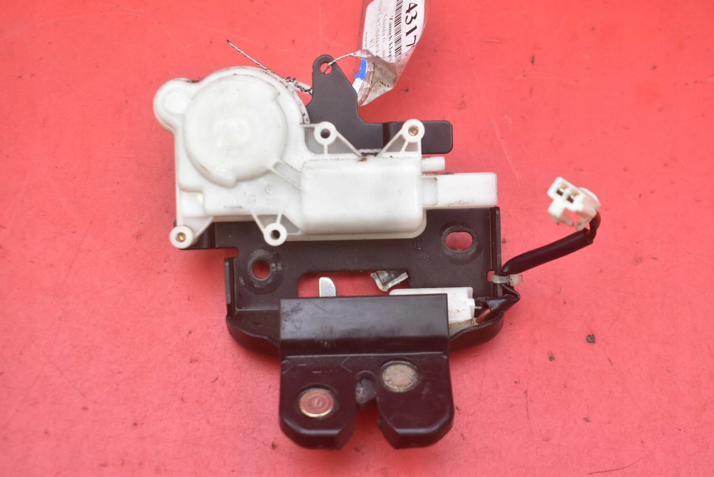 lock bonnet rear part boot MAZDA 6 1 and GG sedan 02-05