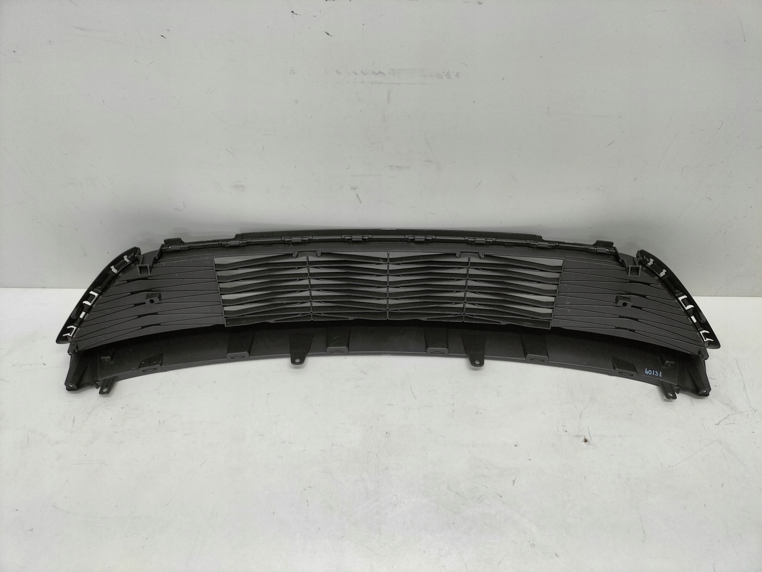 grille grid of a bumper front central KIA CEED III LIFT 21