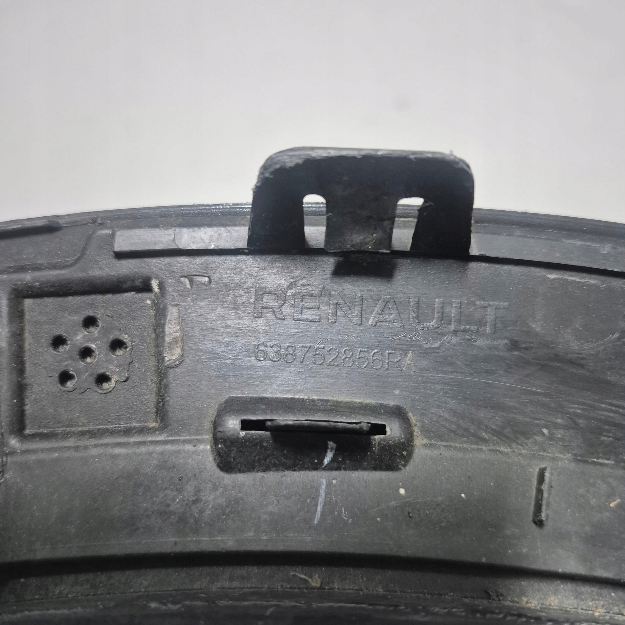 RENAULT AUSTRAL 22-> moulding cap left front
