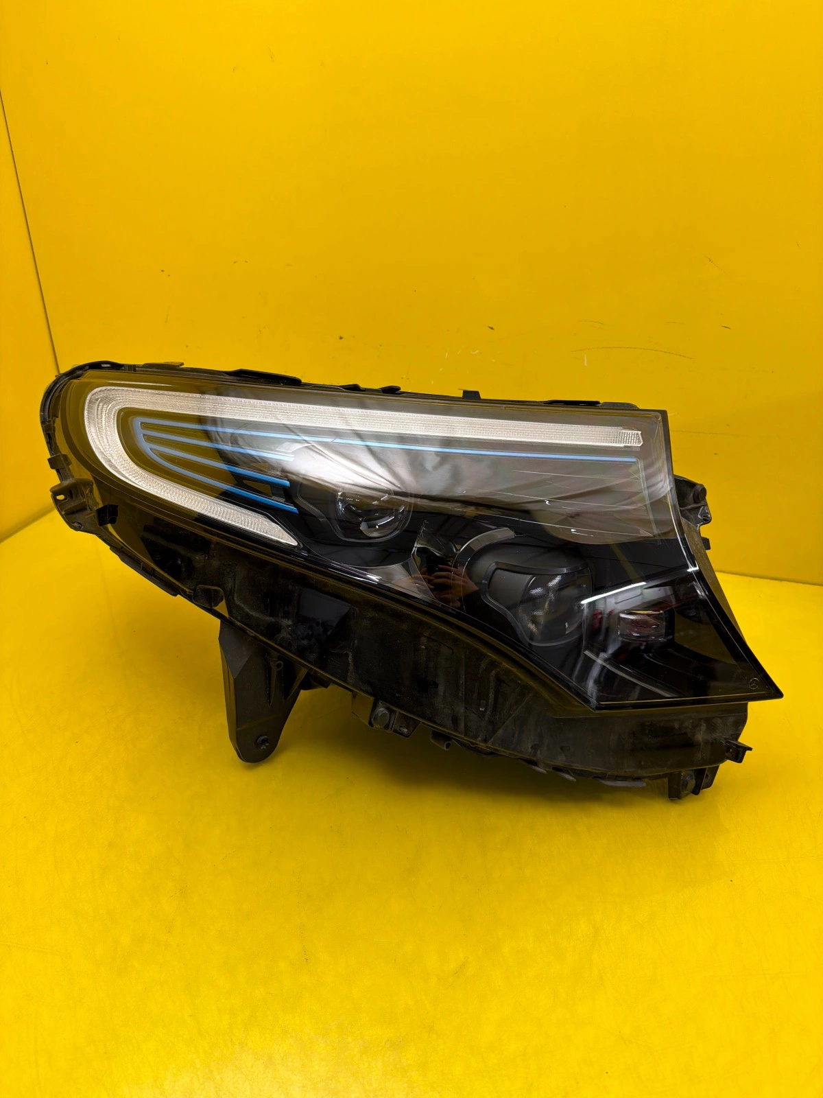 light right Mercedes EQC 293 W293 Full Led A2939062801