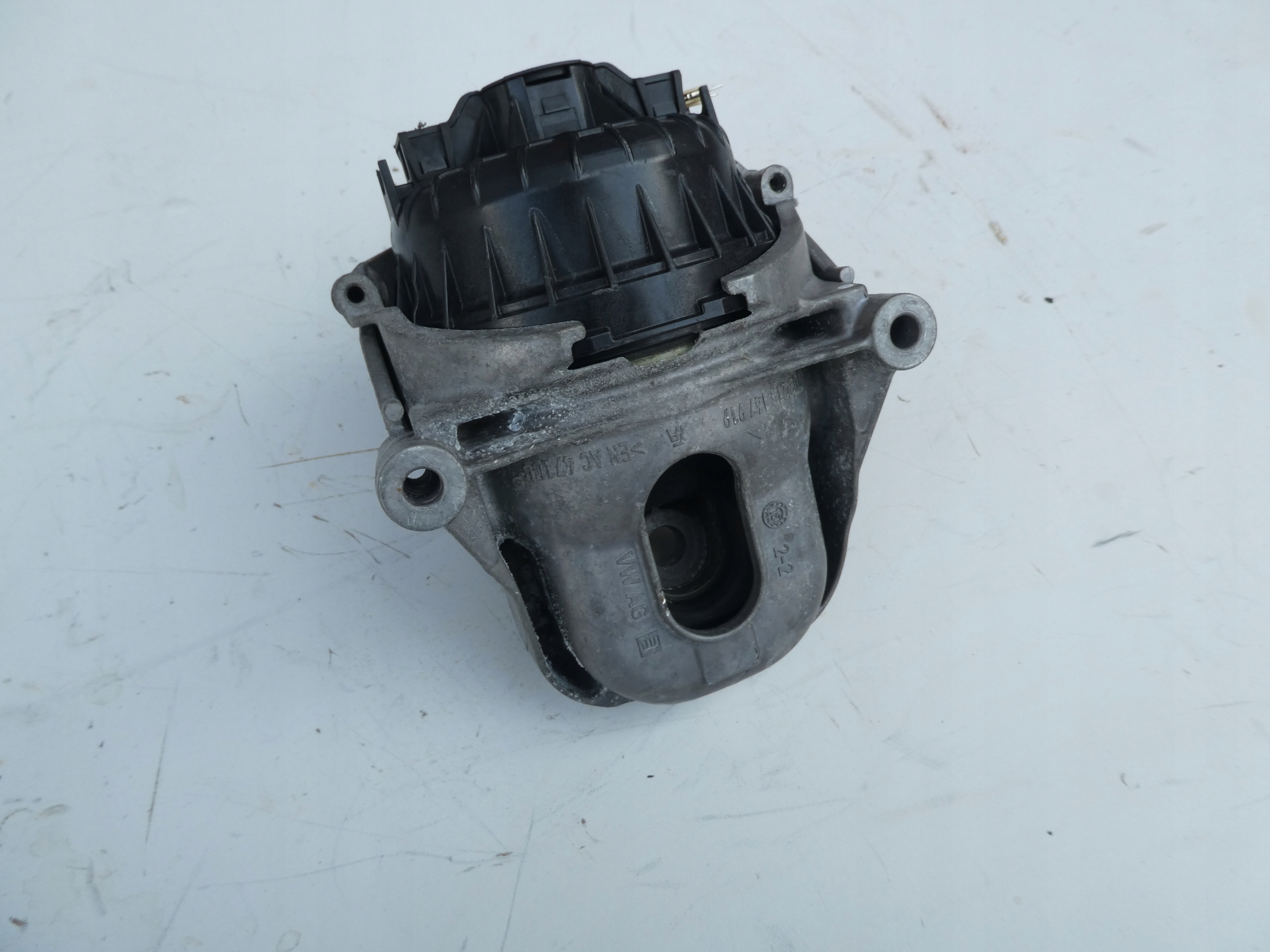 AUDI Q7 4M engine mount 4M0199371FF sensor L