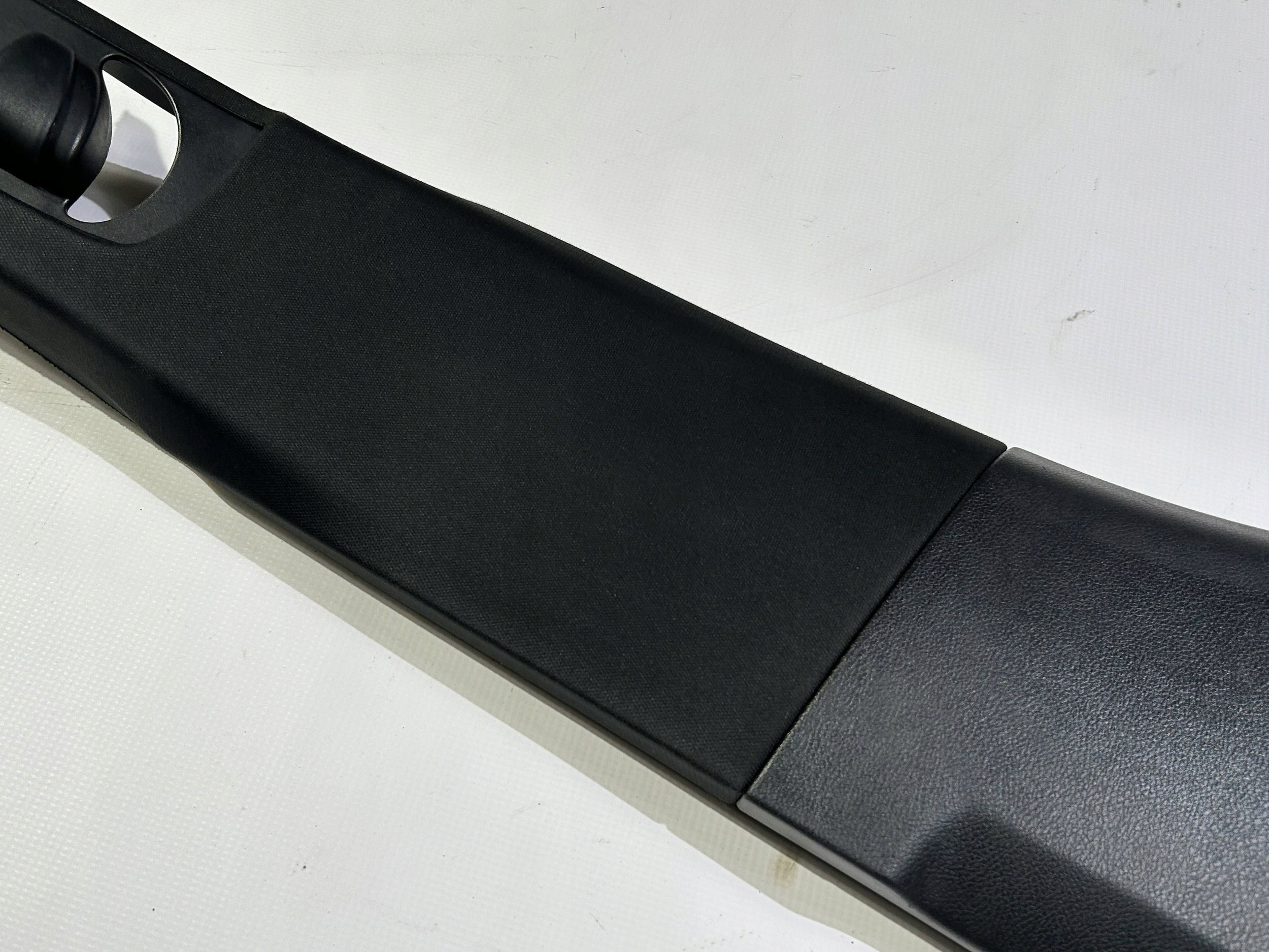 cover side panel slupka B left left Dodge Charger 2015r