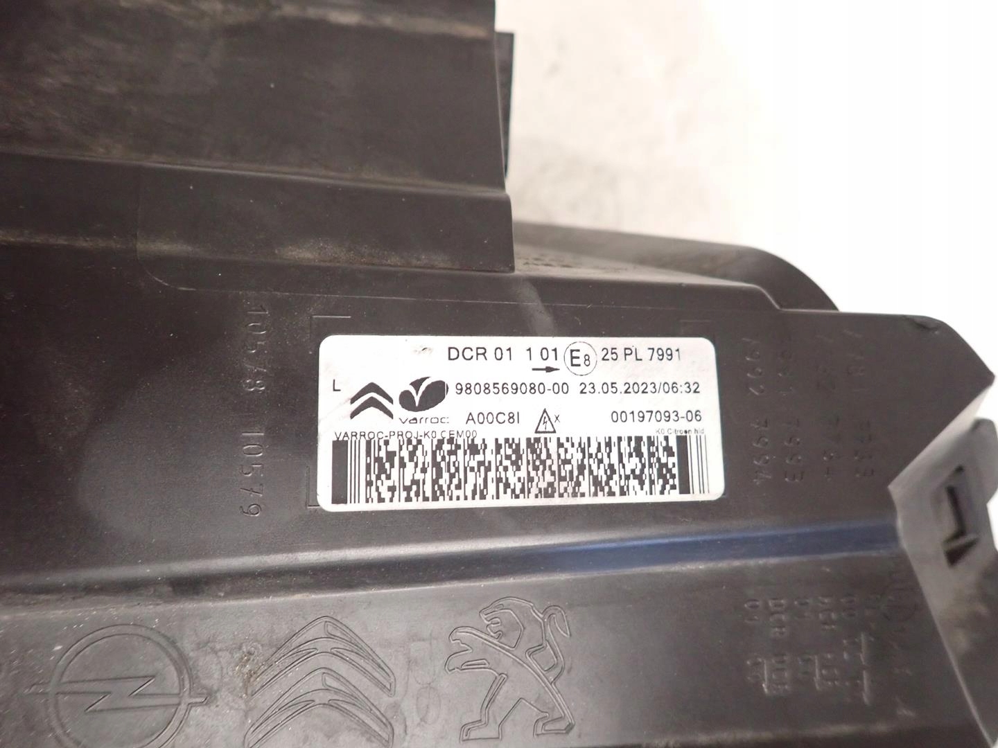 light front front left CITROEN JUMPY III 2016- BI-XENON 9808569080