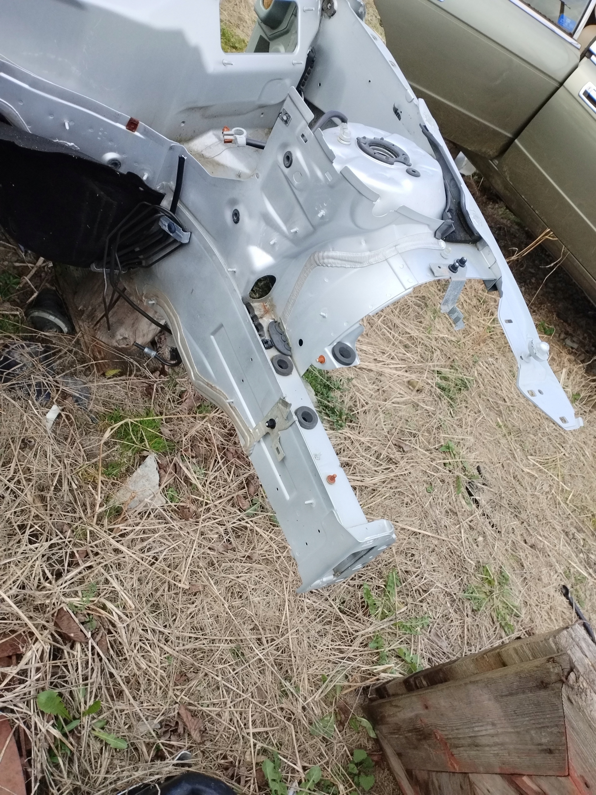 MERCEDES КЛК W209 CABRIO ЧЕТВЕРТЬ ЛЕВА ПЕРЕД 775