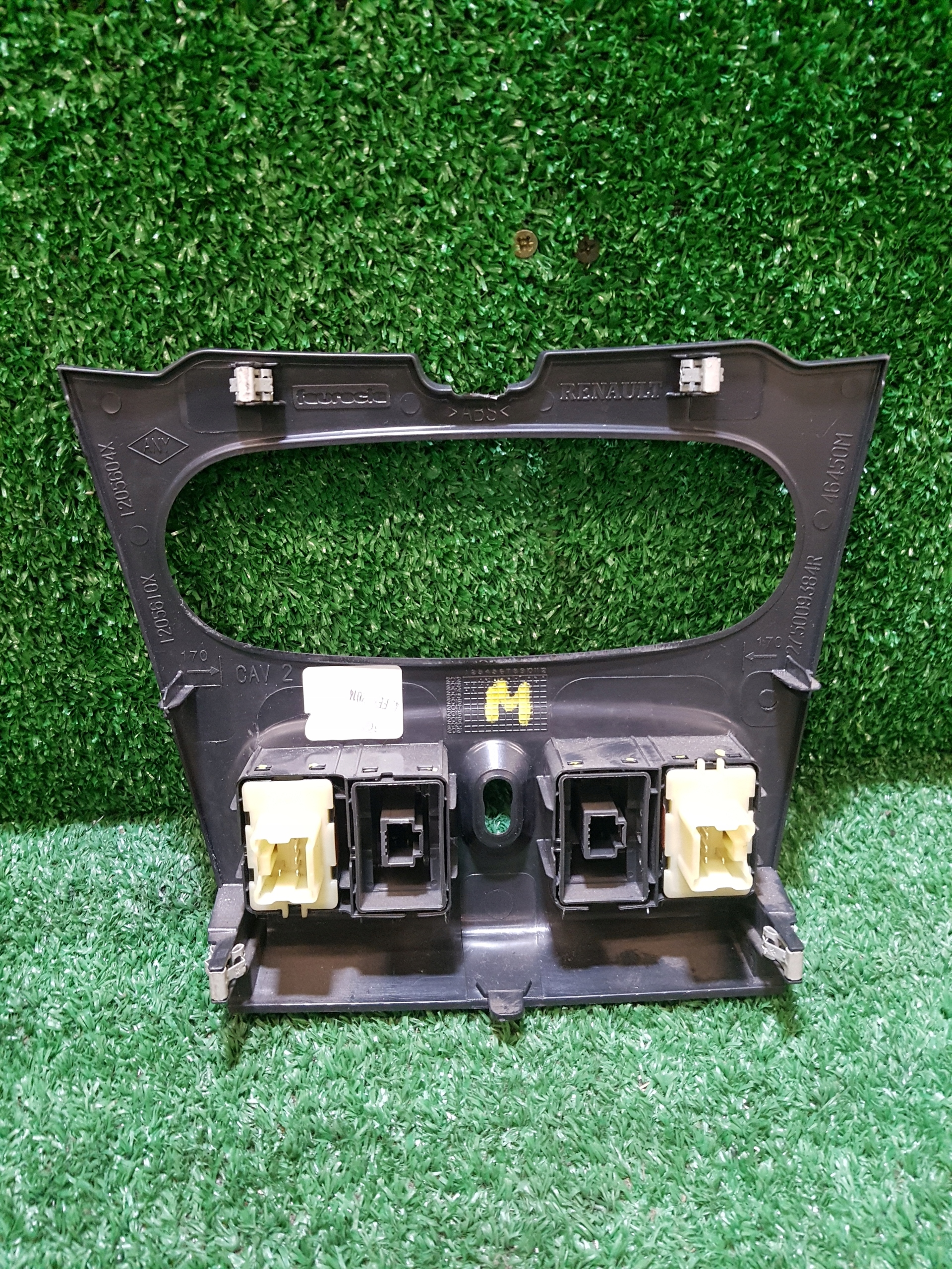 control panel of the window DACIA SANDERO 2 275009384R