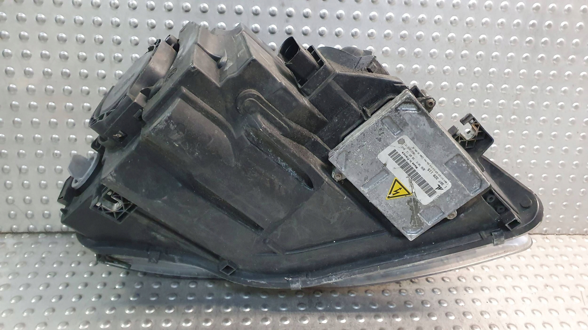light front left AUDI A4 04- 8E0941003AM