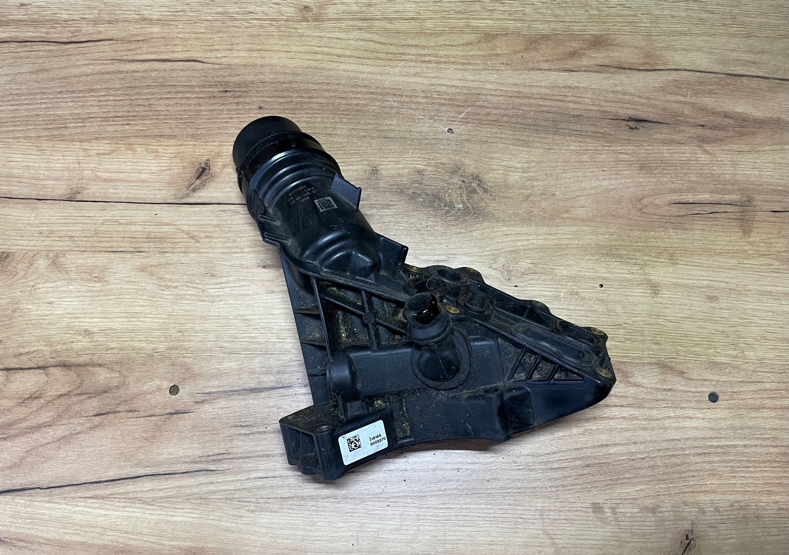 BMW Gehäuse filter oil 8570063