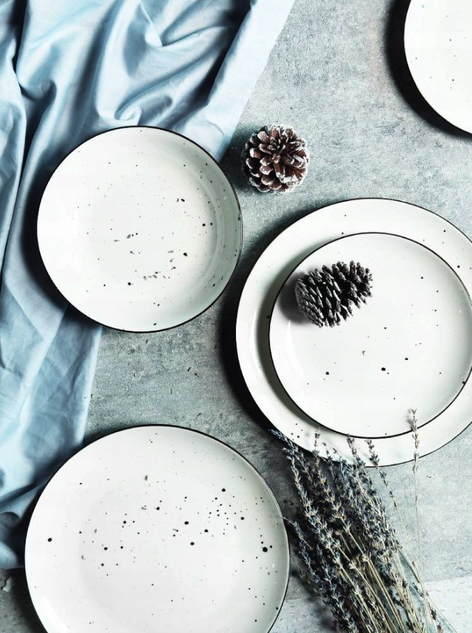 Serwis Obiadowy Biały Zestaw na 6 Osób 18 Elementów Talerzy Zimny Powiew Kod producenta 00618