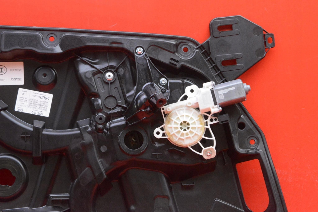 window regulator left front EU A2135402149 MERCEDES E-KLASA W213 KOMBI 16-21