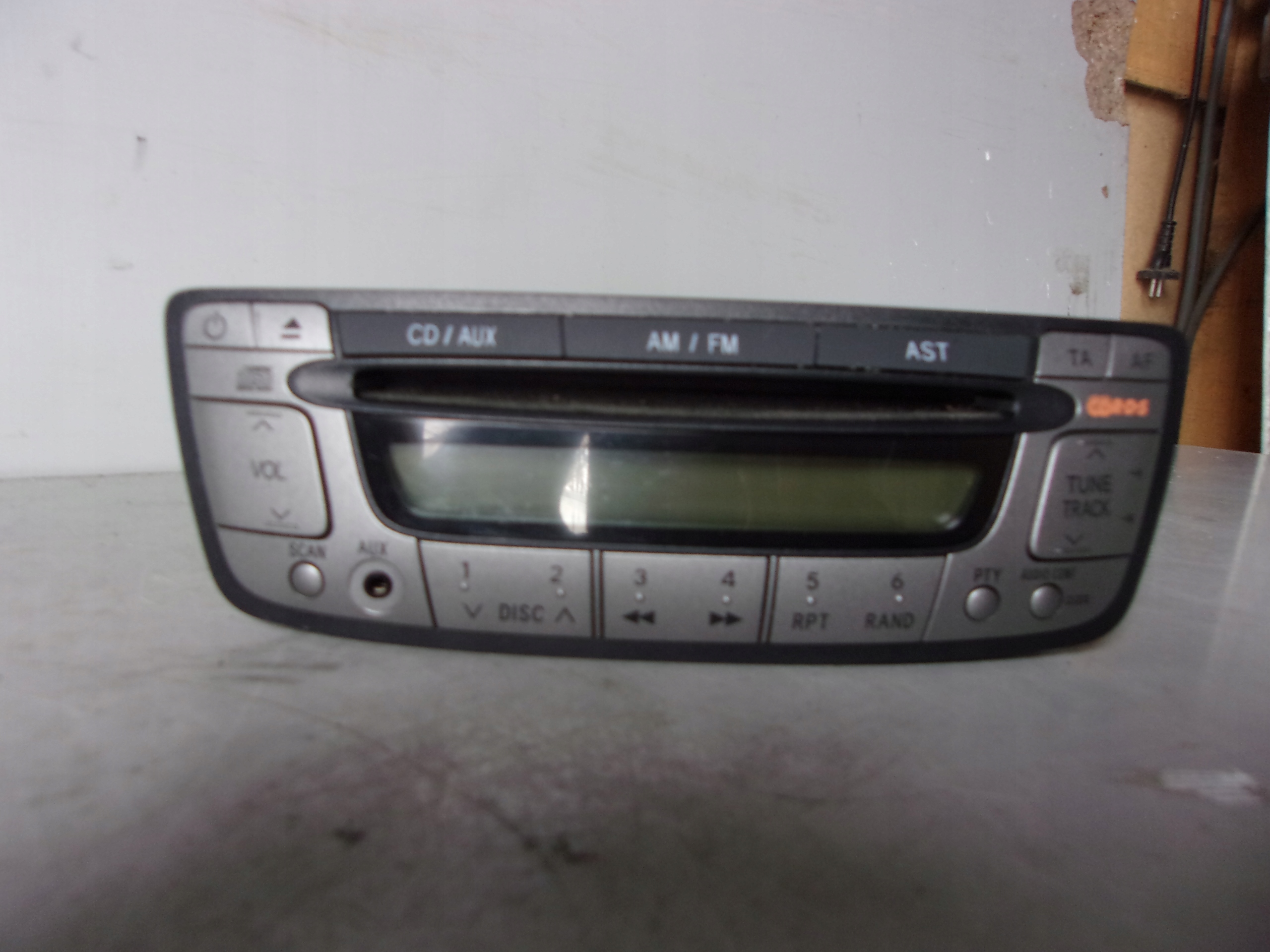 13352019 - Радио CD CITROEN C1 13R 1889373 86120-0h010 ^