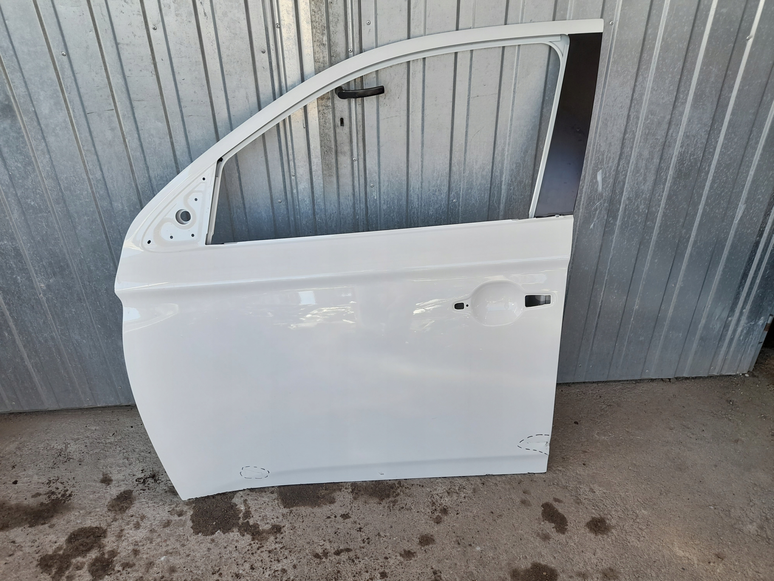 DRZWI LEWE PRZÓD MITSUBISHI OUTLANDER III 2012-