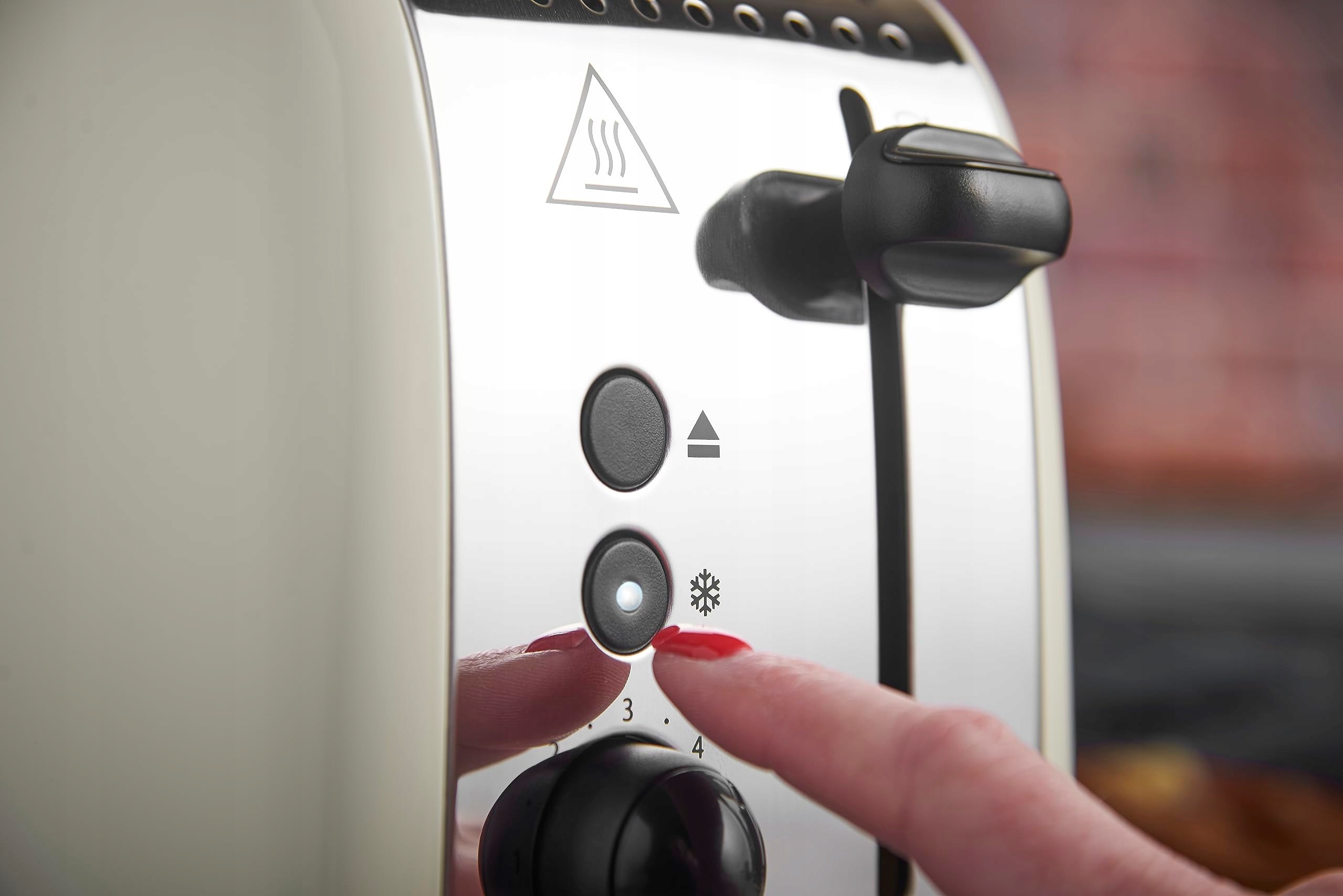 RUSSELL HOBBS Toster 2 Kromki Stal Nierdzewna Szerokie Szczeliny 1600W — miniatura 3