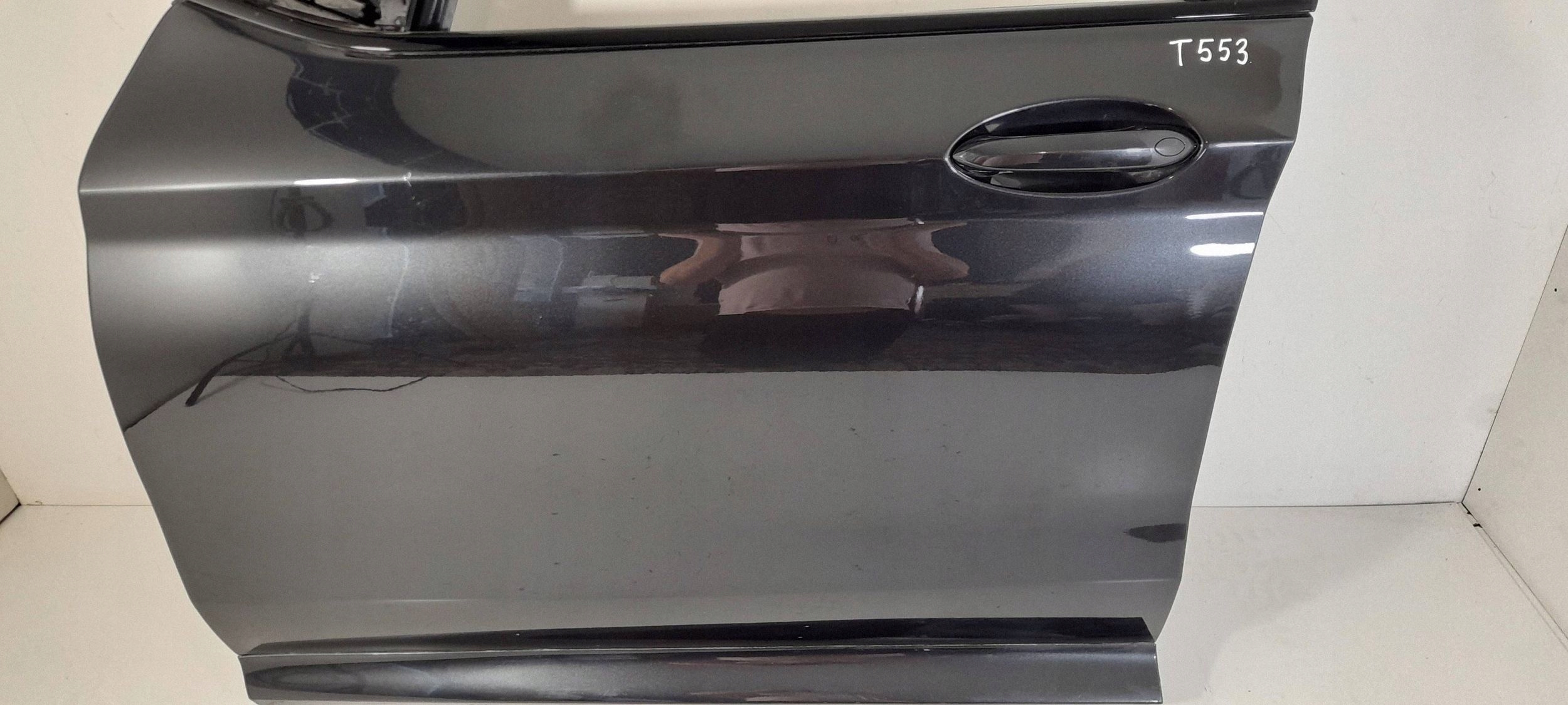 BMW X4 G02 door front left (T553)