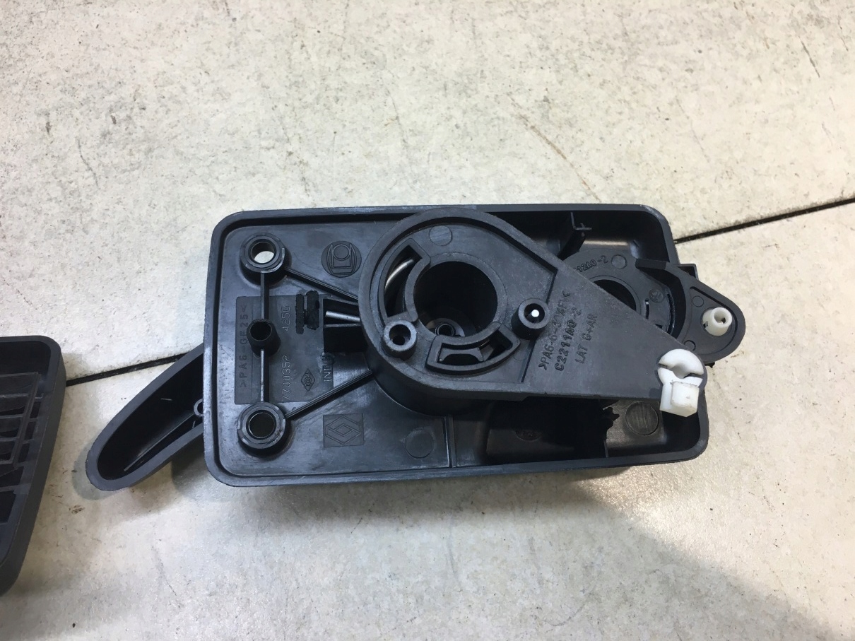 handle inner rear part KOMPLET MOVANO and 7700352
