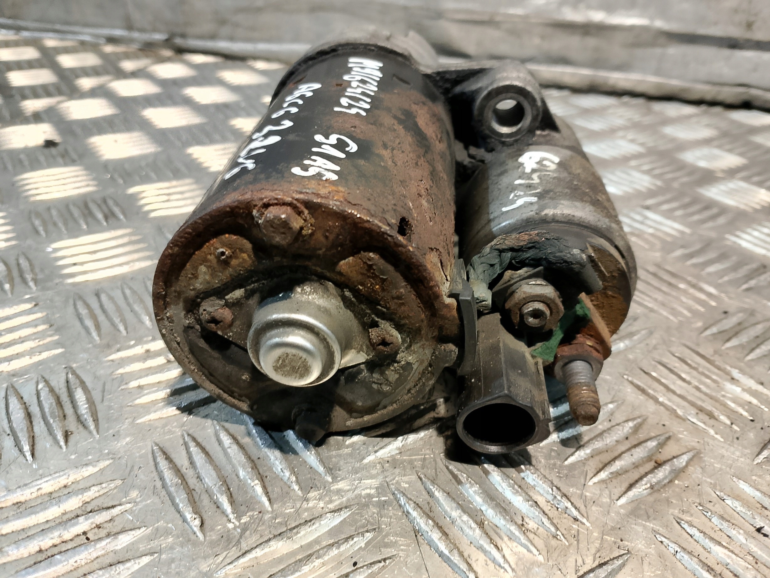 startér MOTORU AUDI A6 C6 3.2 V6 1005831420 BOSCH