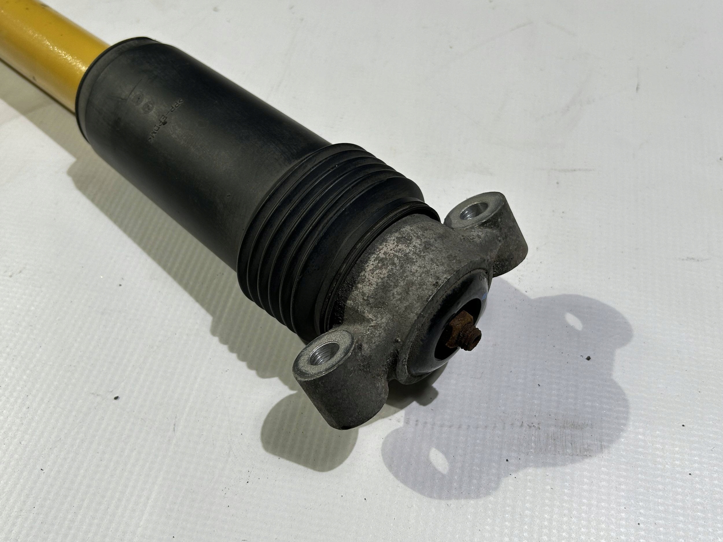 shock absorber rear part rear right left Chevrolet Corvette C7 2014r