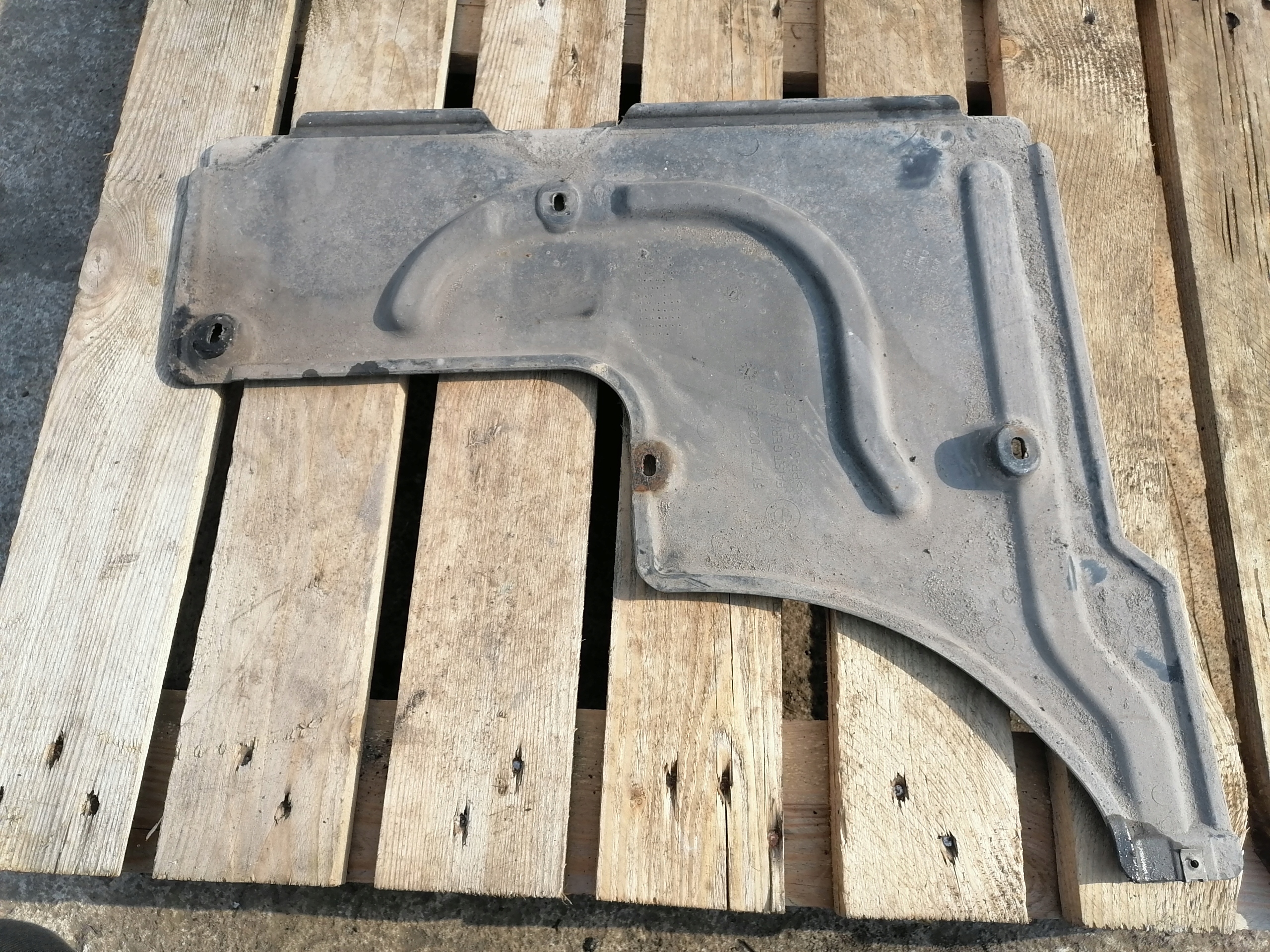 cover chassis rear right BMW E65 E66 7020538