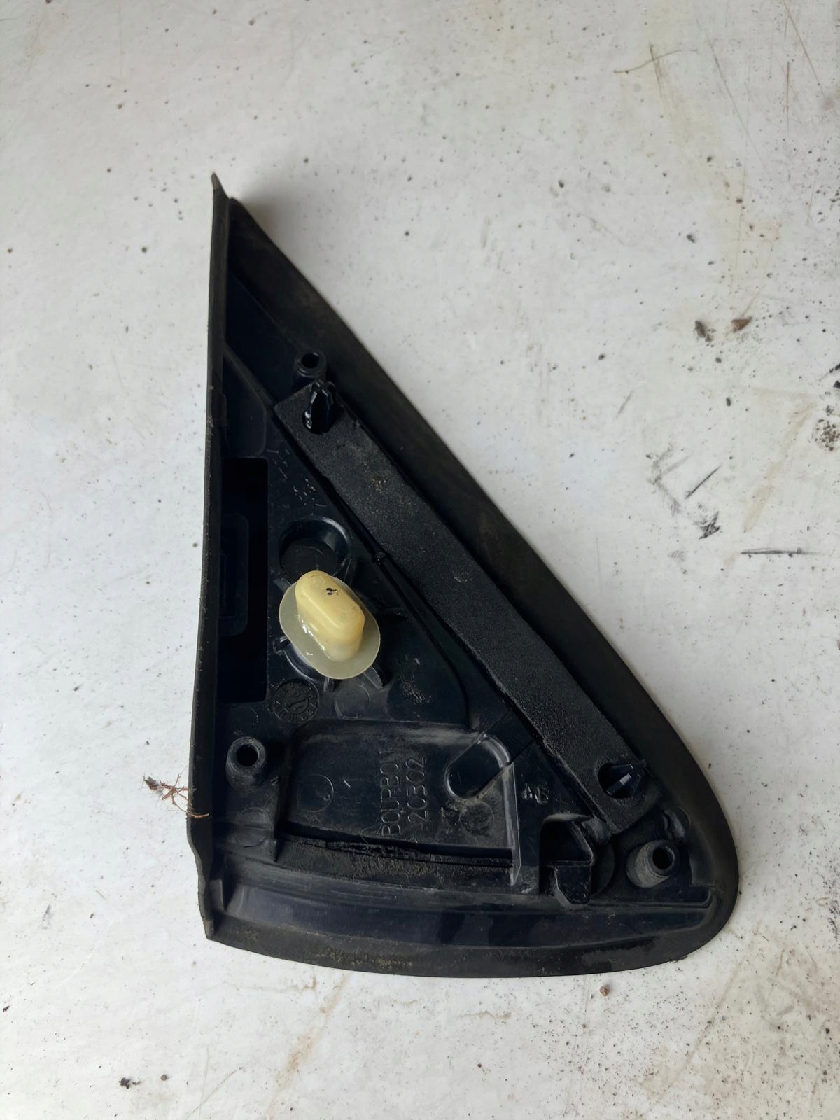 TROJKAT parafango sinistra Anteriore CITROEN C4 II B7