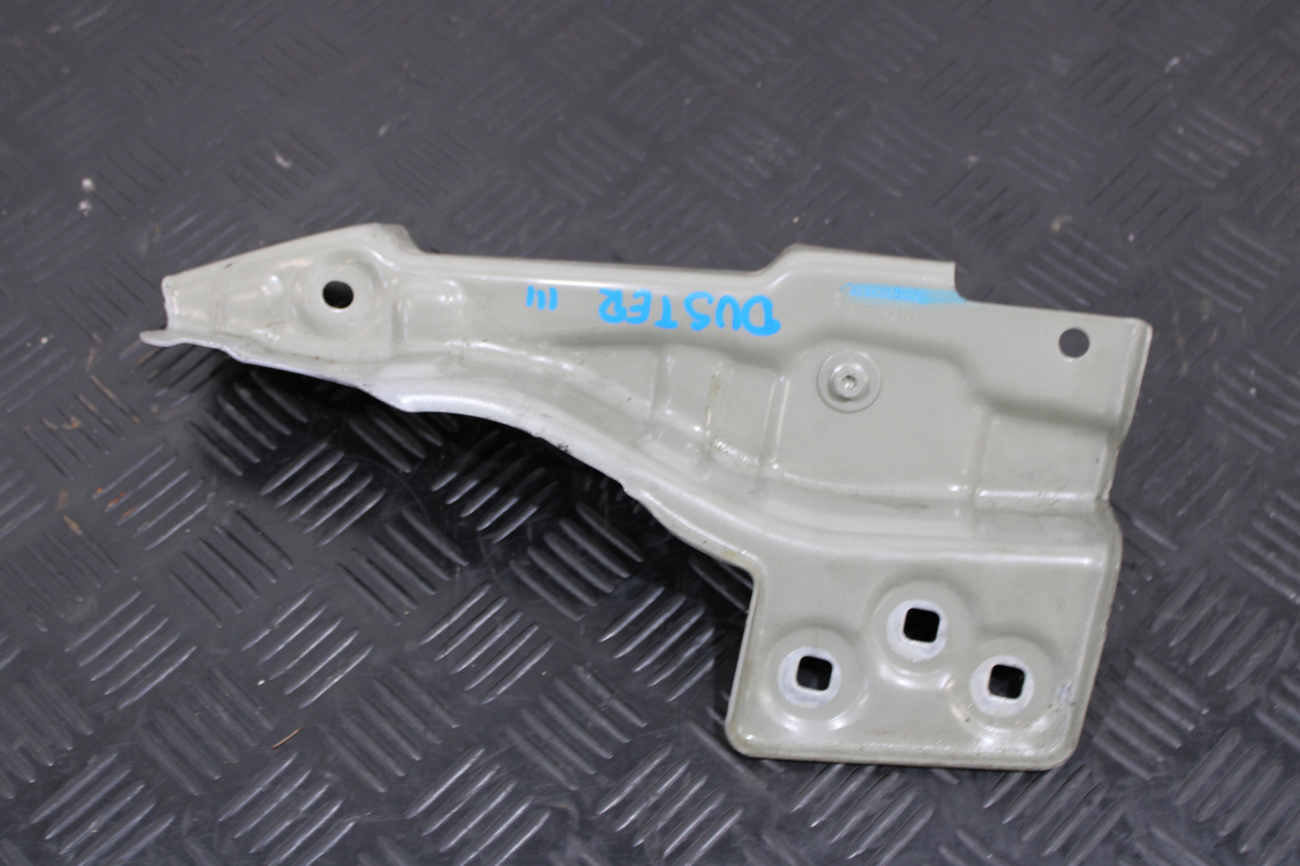 Support plaque Aile Console 638E92393R DACIA DUSTER III 3 2024