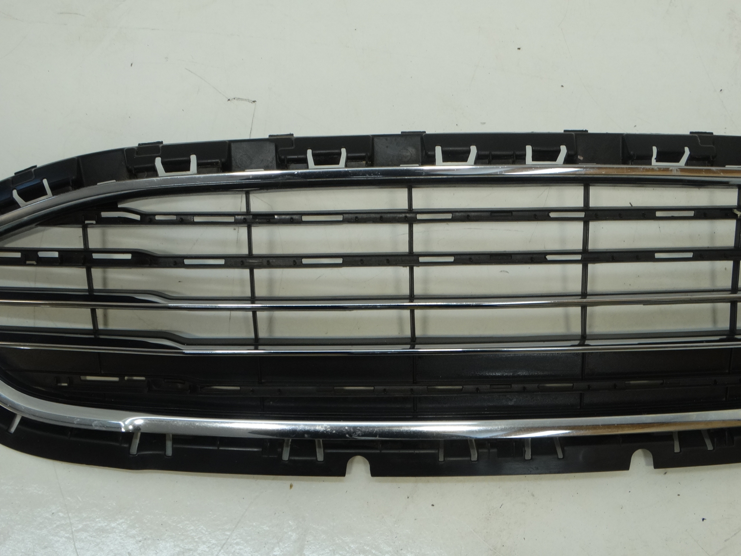 grill grille radiator front FORD FIESTA MK8 H1BB-8B271-B1
