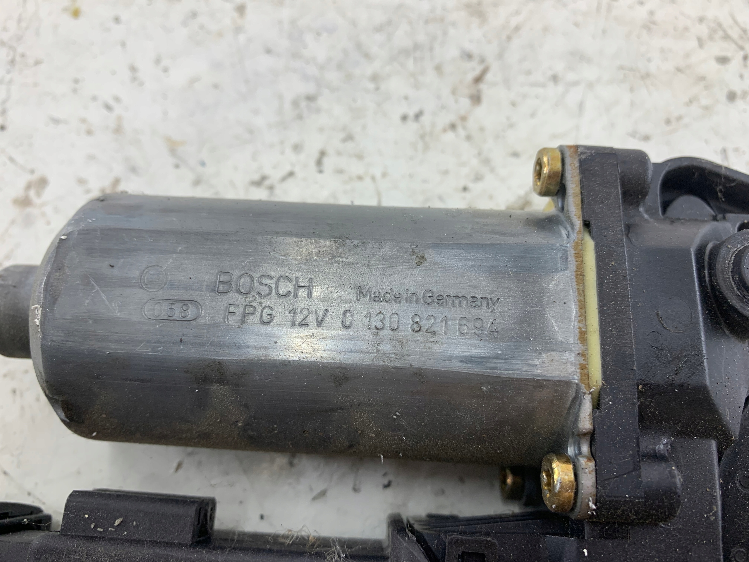 VW PASSAT B5 LIFT mini motor windows right front 0130821694