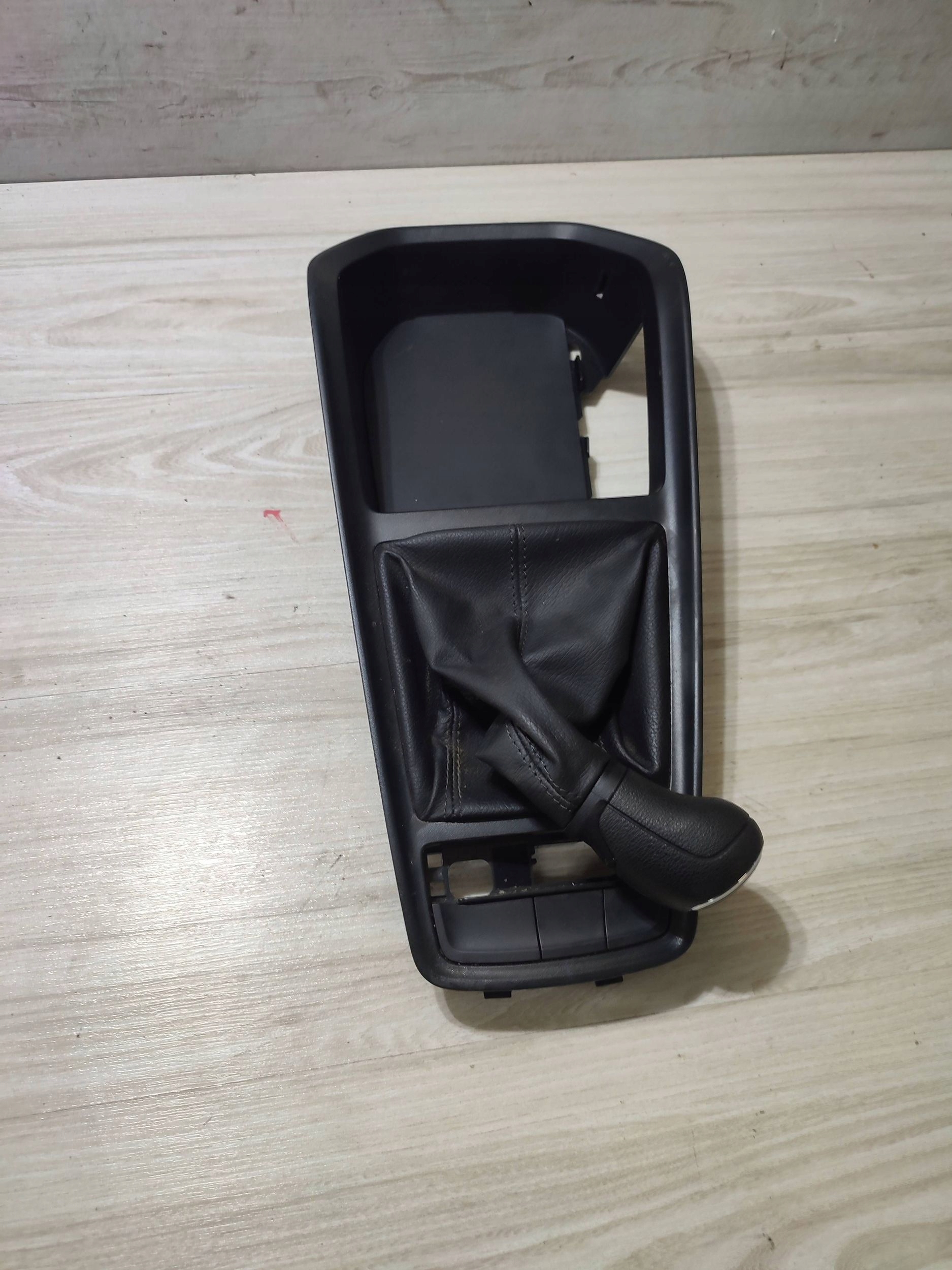 Skoda Scala 2020 side sleeve drazka changes of the gear