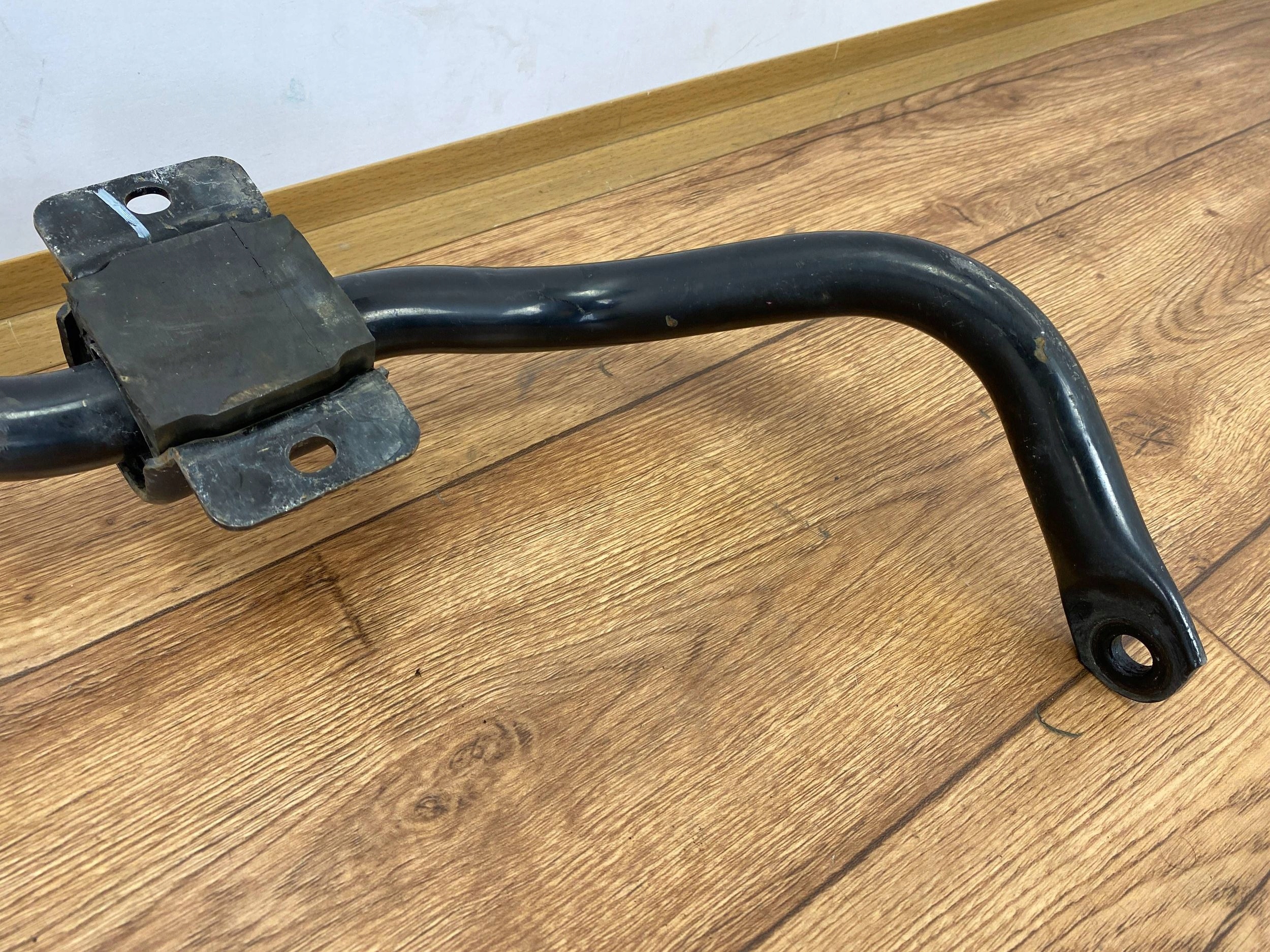 Stabilizator front Chevrolet Camaro VI 2016+