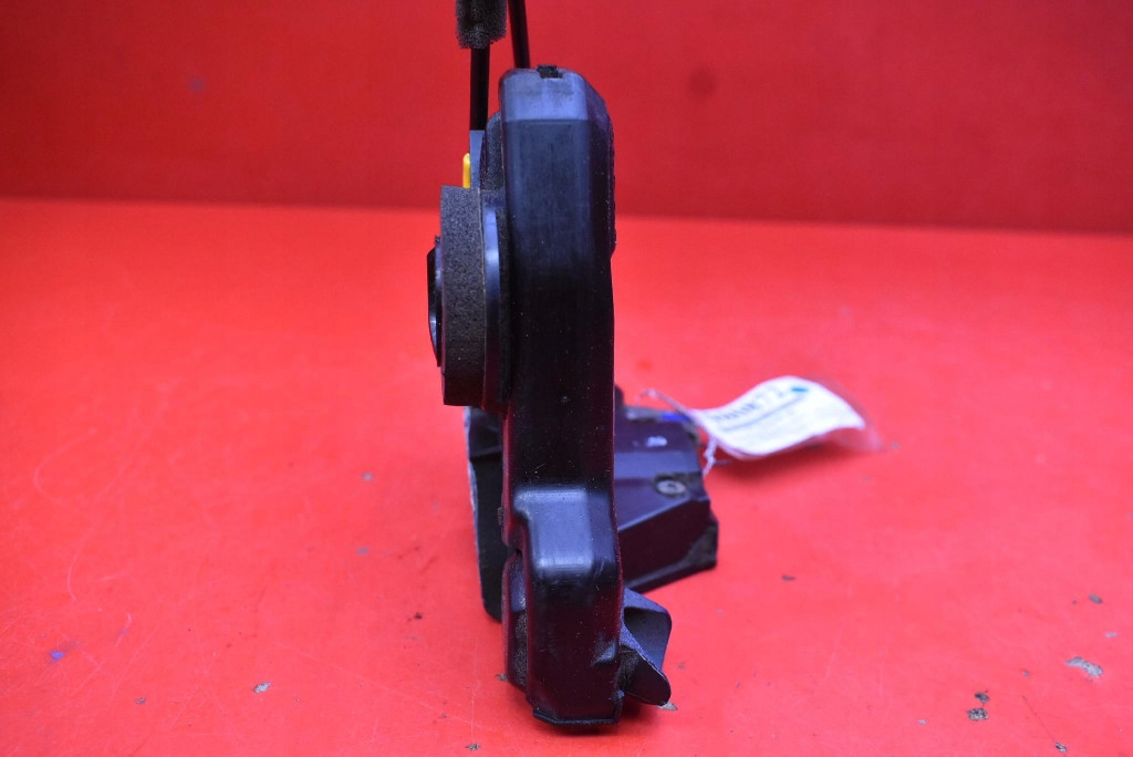 lock door right front front EU TOYOTA COROLLA VERSO 2 II 01-06