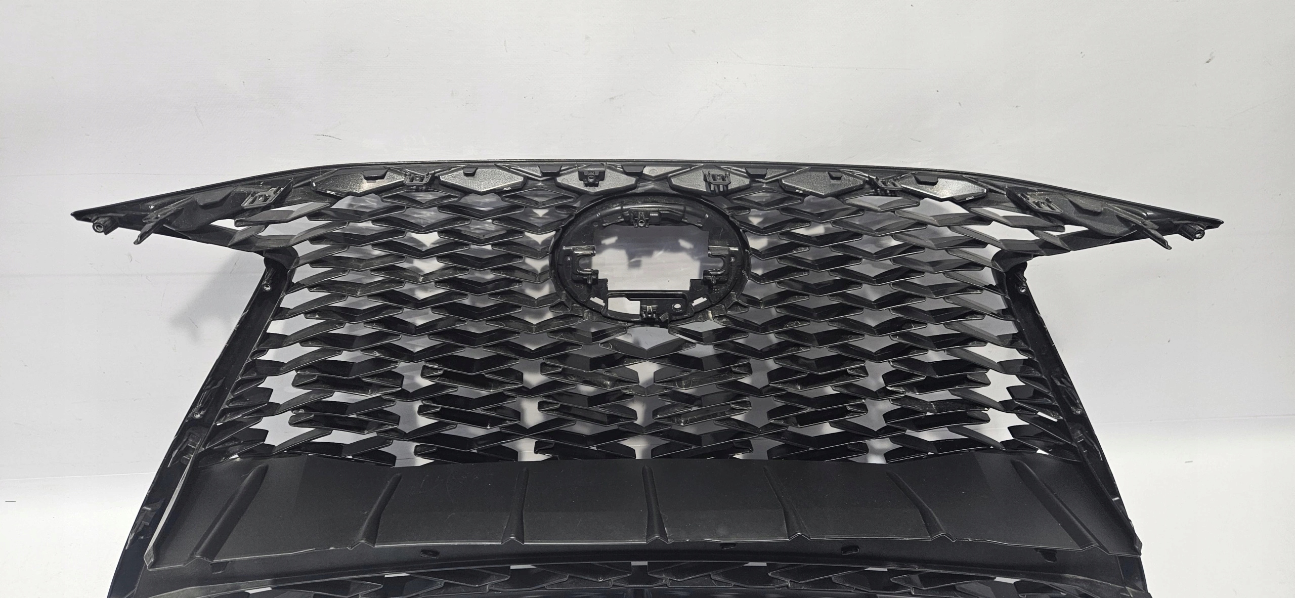 ATRAPA GRILL ZDERZAKA LEXUS NX II F-SPORT 21- Kolor do lakierowania