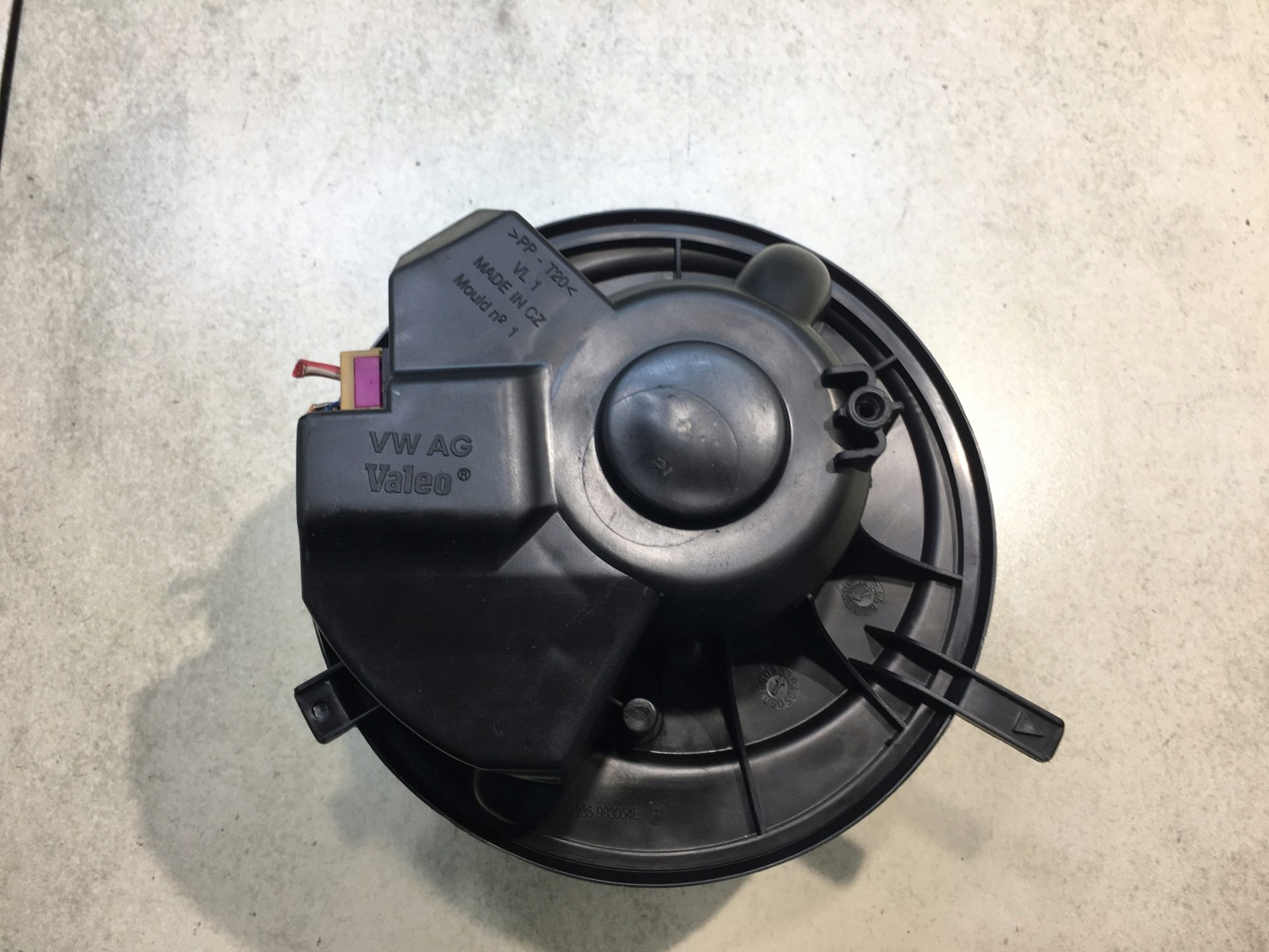 ventilátor tOPENÍ GOLF V 1.6 FSI
