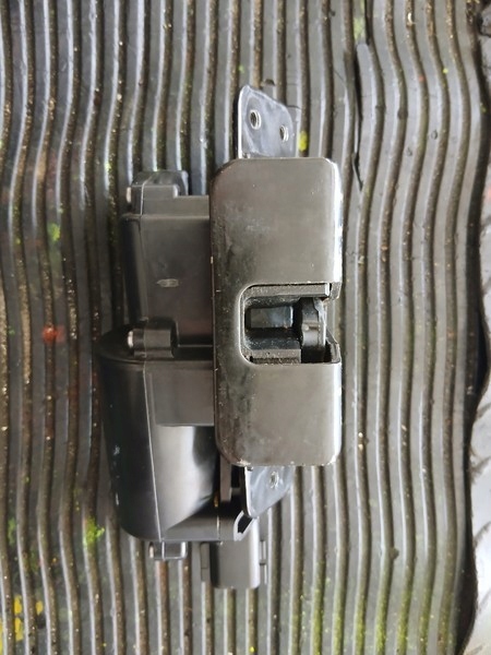 lock bonnet boot OPEL INSIGNIA A ESTATE (G09) 13503467 2.0L diesel