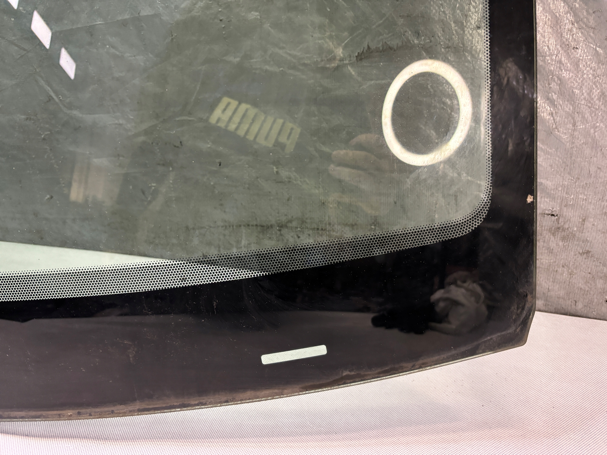 window iron Peugeot 301