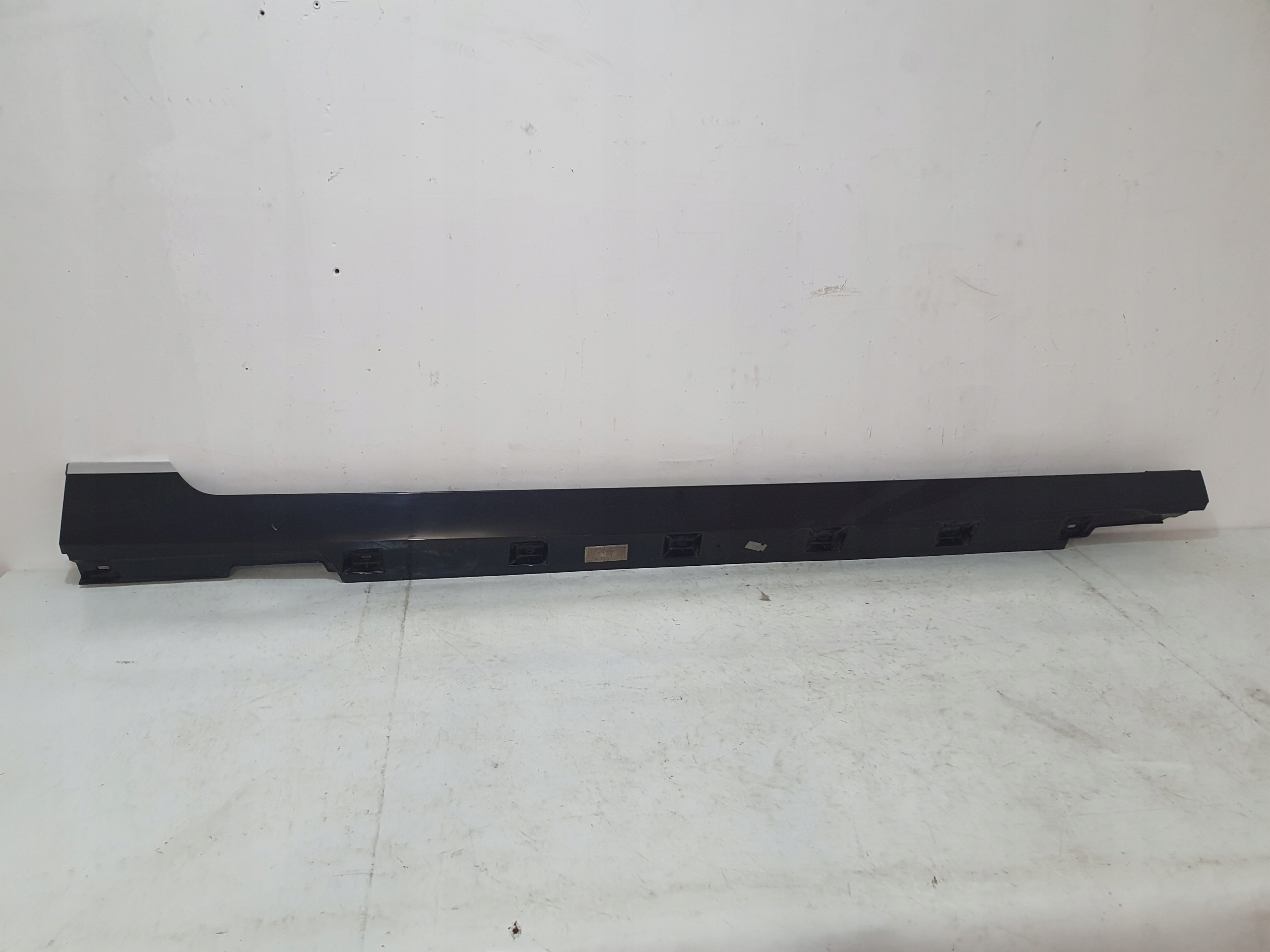 VW Passat B8 moulding threshold right 3G0853858F