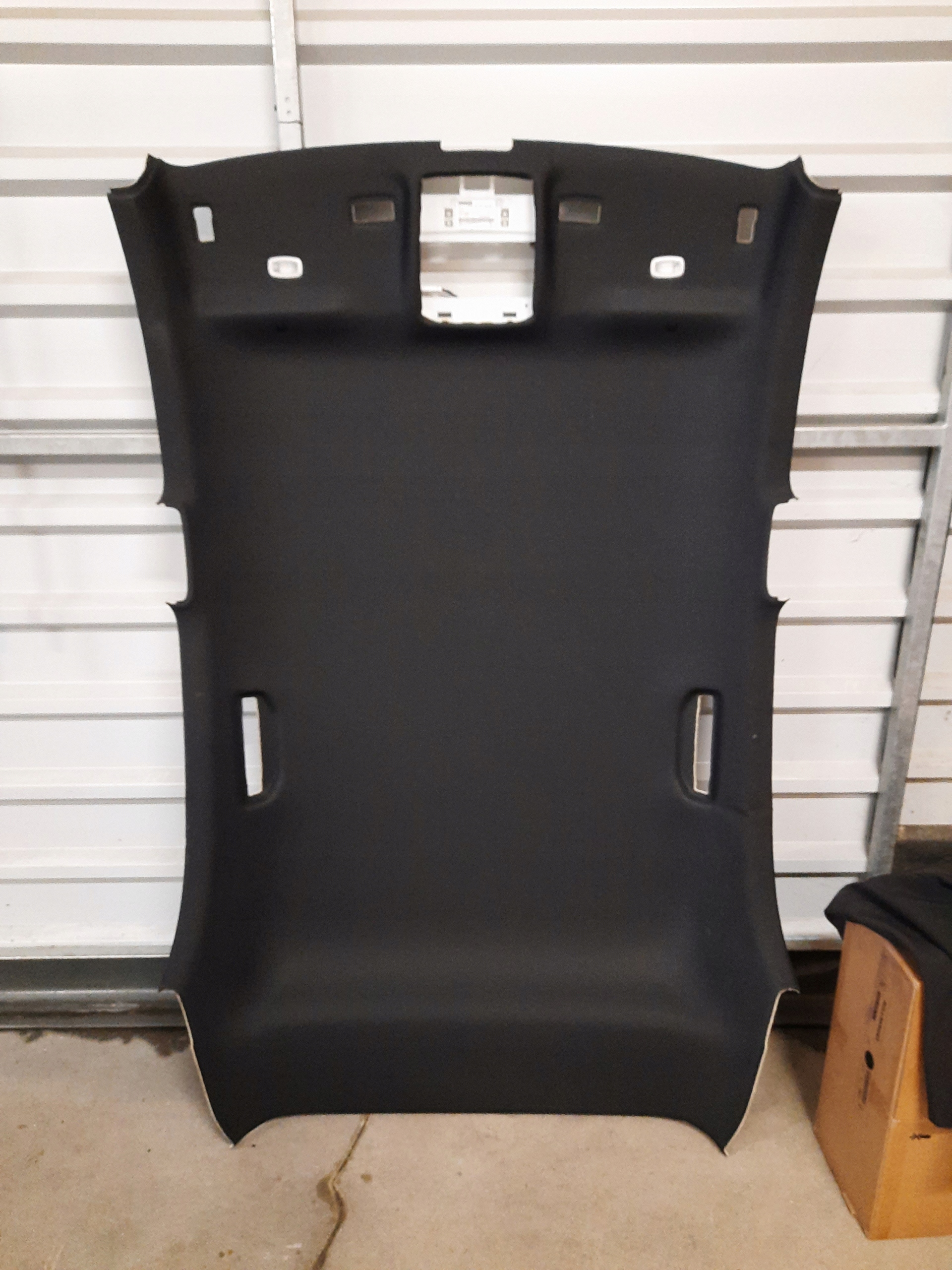 PODSUFITKA MERCEDES A-KLASA W177