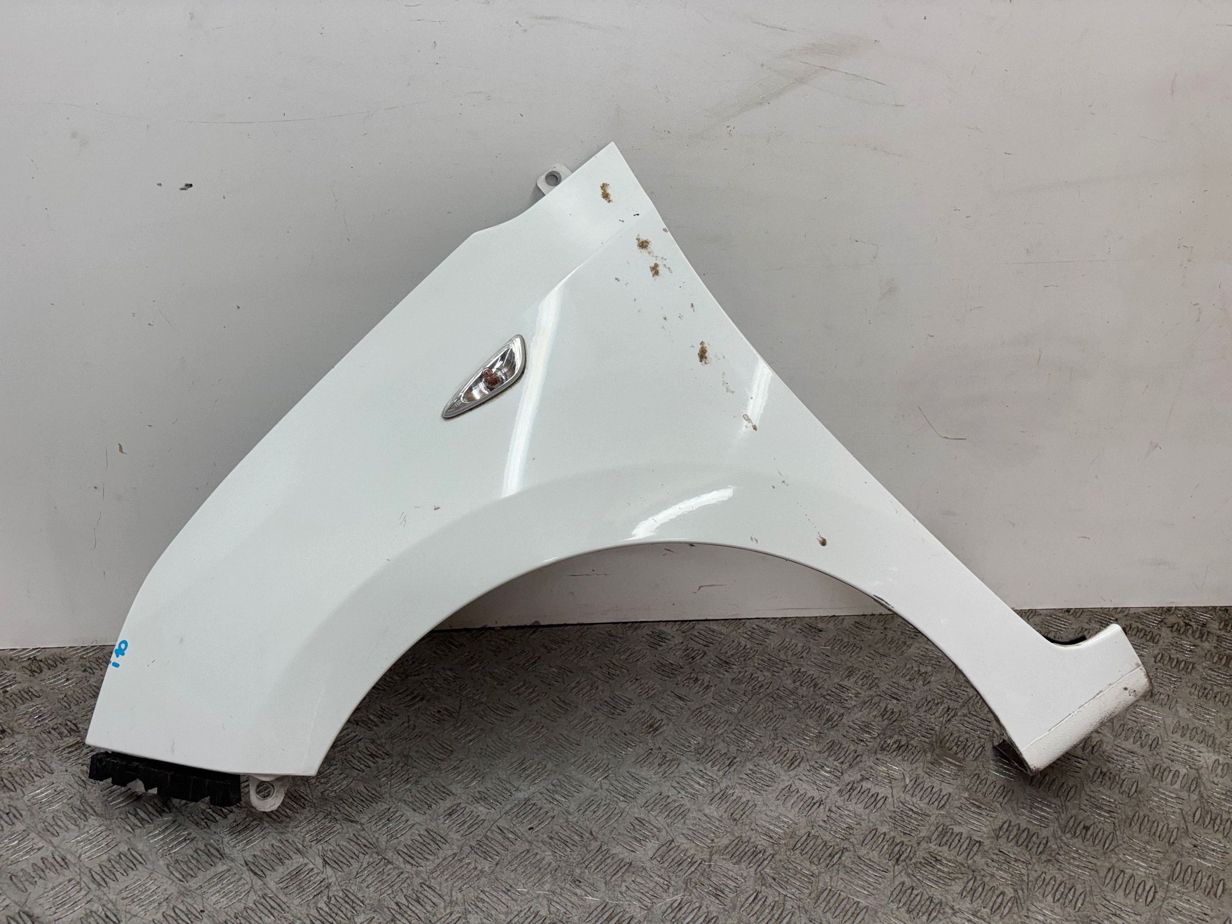 fender front front left HYUNDAI I10 II 13