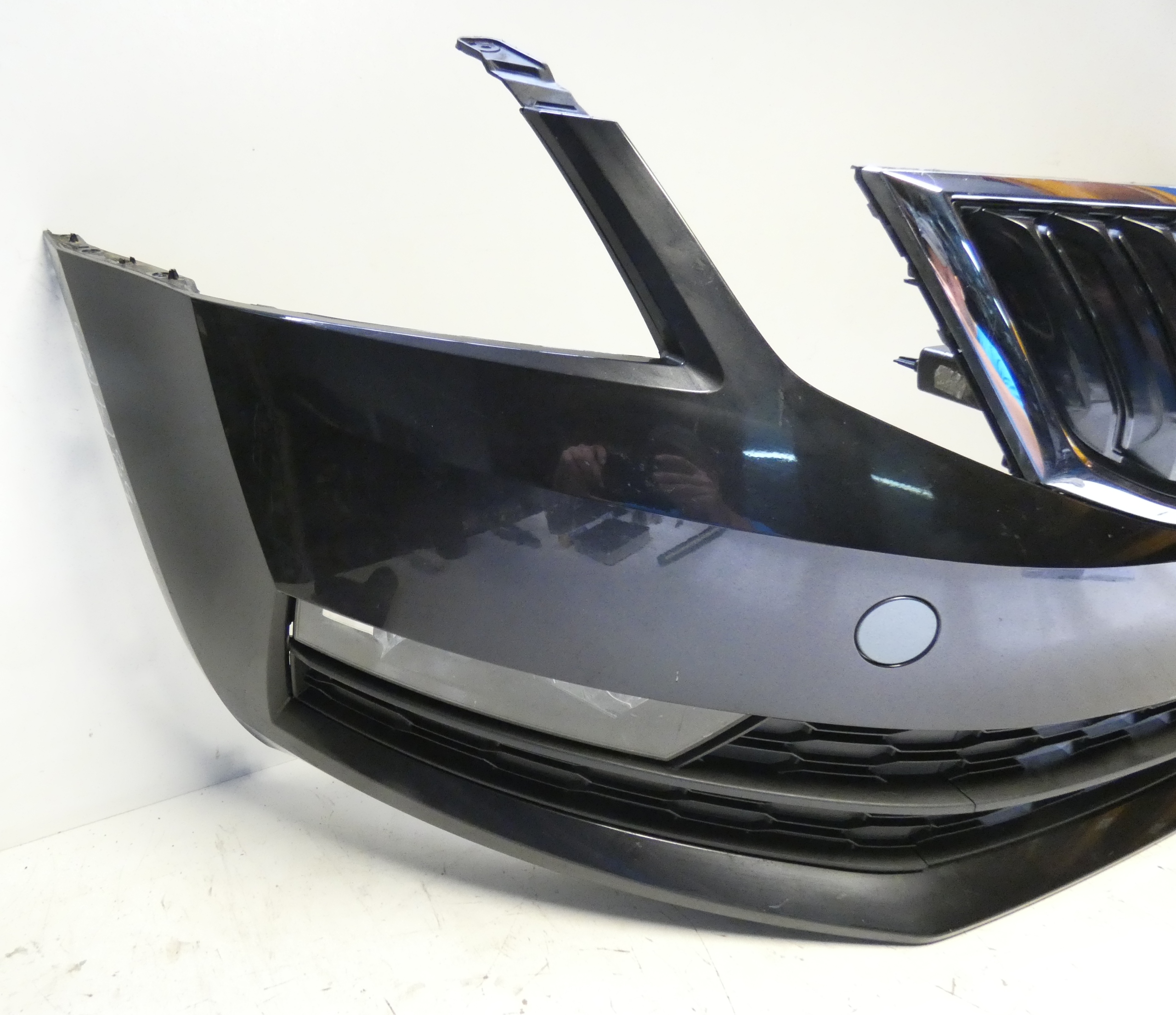 SKODA OCTAVIA 3 III LIFT 5E0807221N 2016-2020 bumper front front