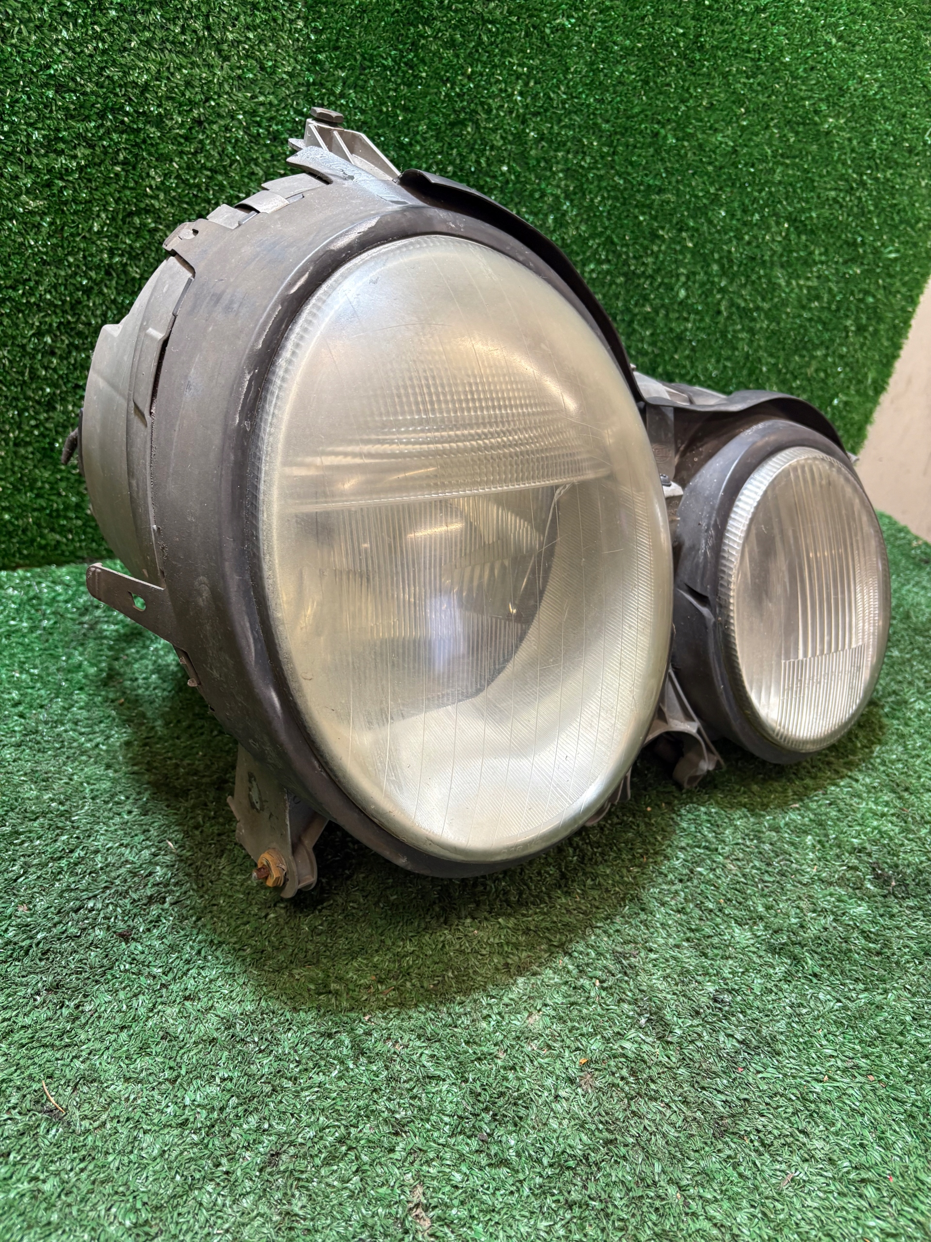 light right front MERCEDES-BENZ E-KLASA W210