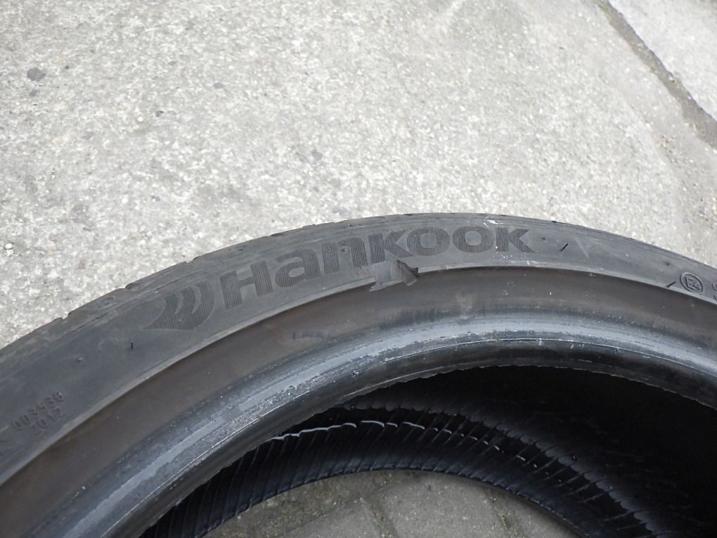HANKOOK VENTUS S1 EVO 2 245 35 19 93Y gomma
