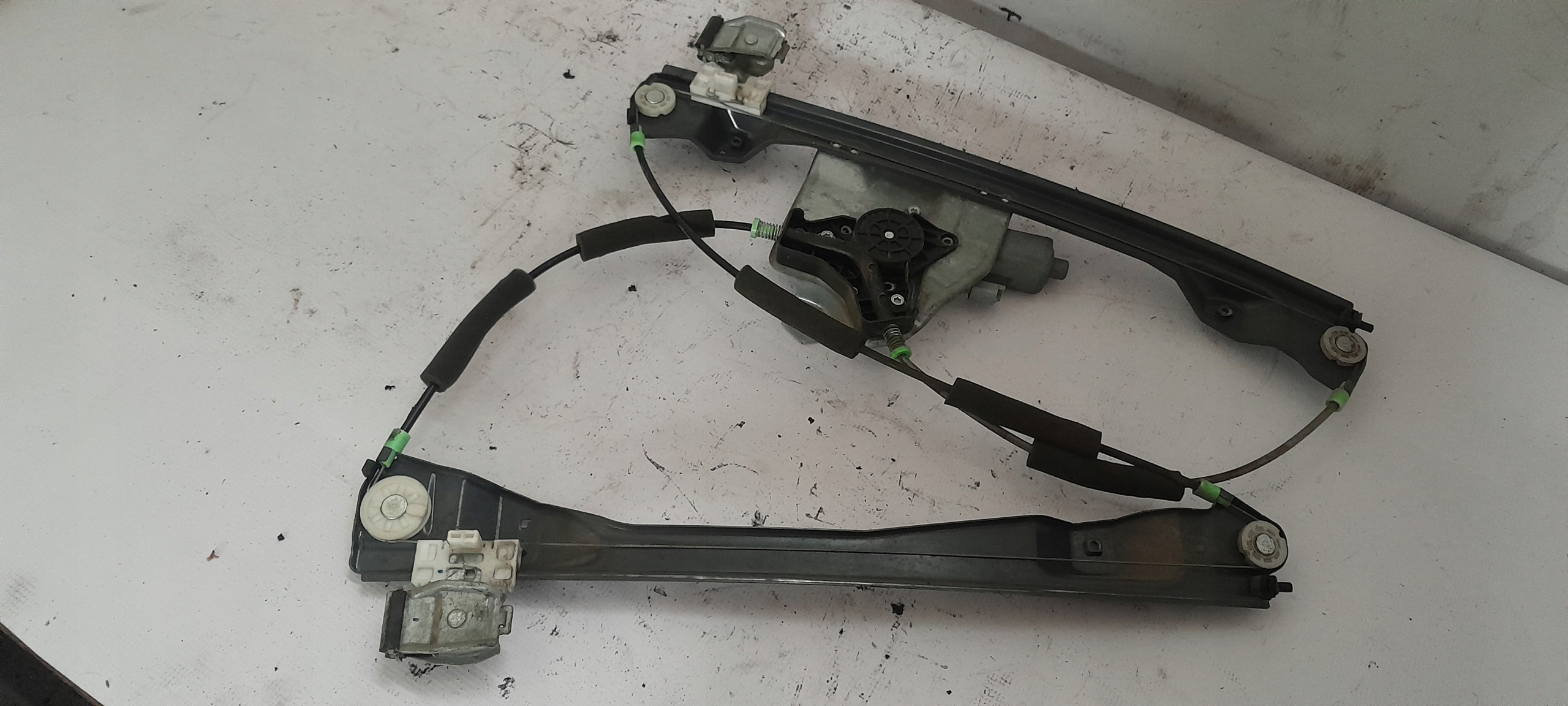 SSANGYOUNG ACTYON SPORT PODNOŚNIK SZYBY PRAWY PRZÓD Producent części SsangYong OE