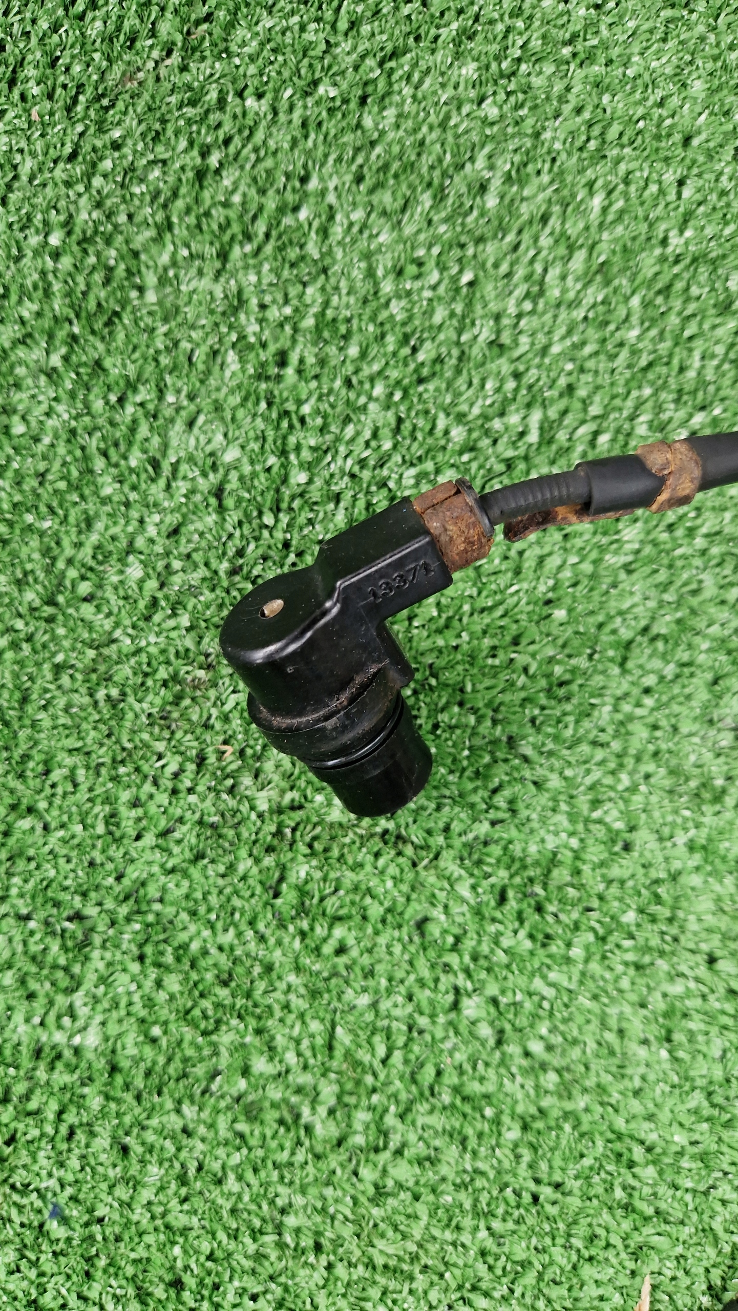 sensor ABS rear part SUZUKI JIMNY right BIALA KOSTKA original 2005R > 2014R