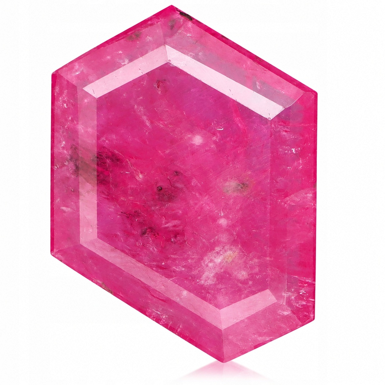 Přírodní Rubín 3.26 ct růžový Fantazijní Mosambik I3 certifikát Wbd