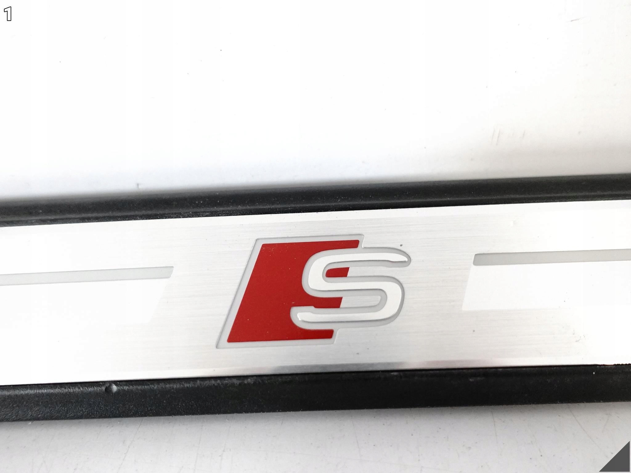 AUDI A3 S3 8Y0 Q4 E-TRON 89A S-LINE moulding cap LED for threshold front L = R